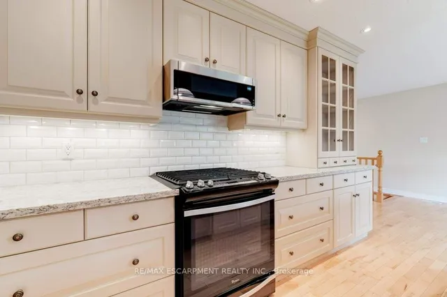 Additional property image - 2272 Troy Rd