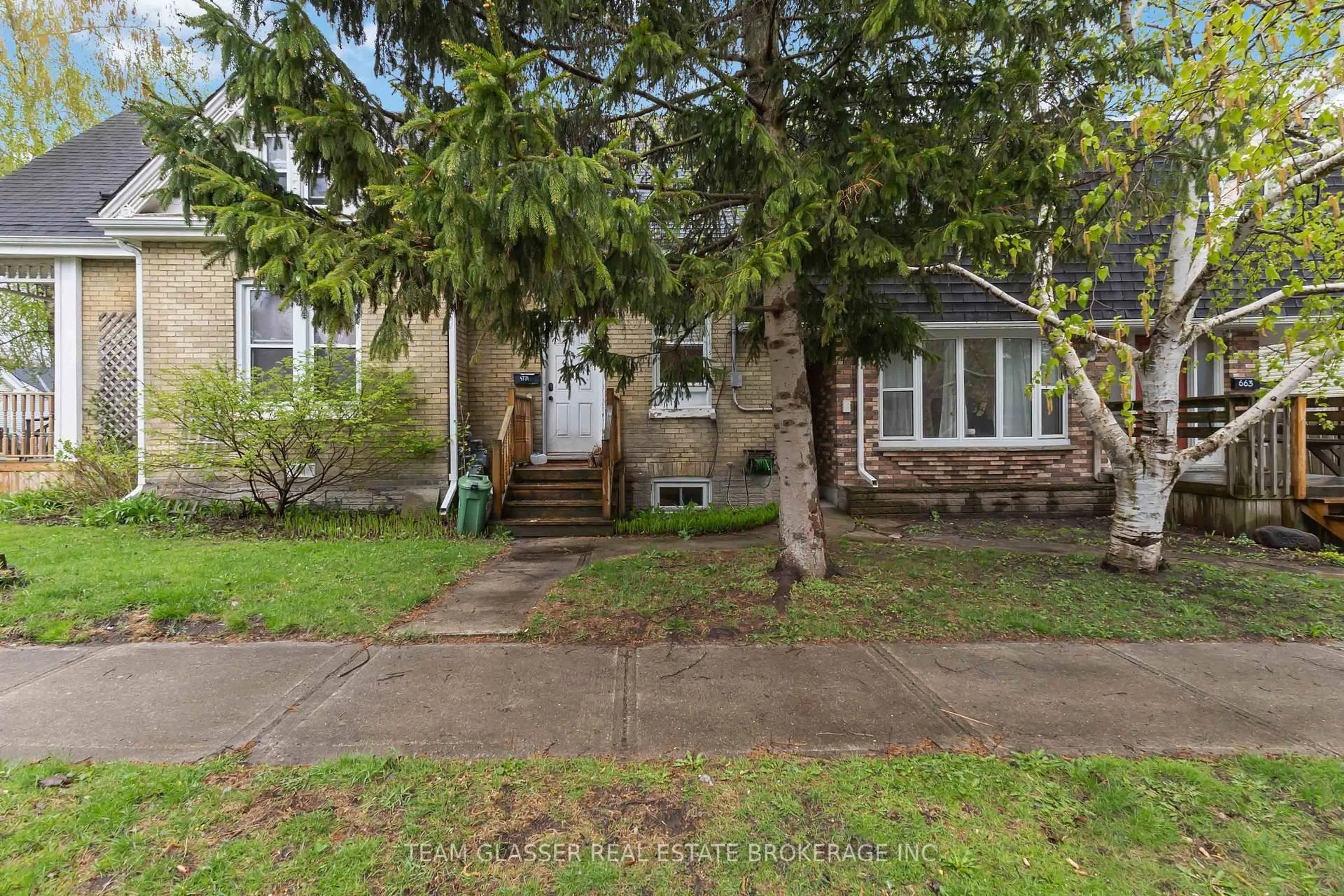 Unknown for 477 ELIZABETH St, London East Ontario N5W 3R9