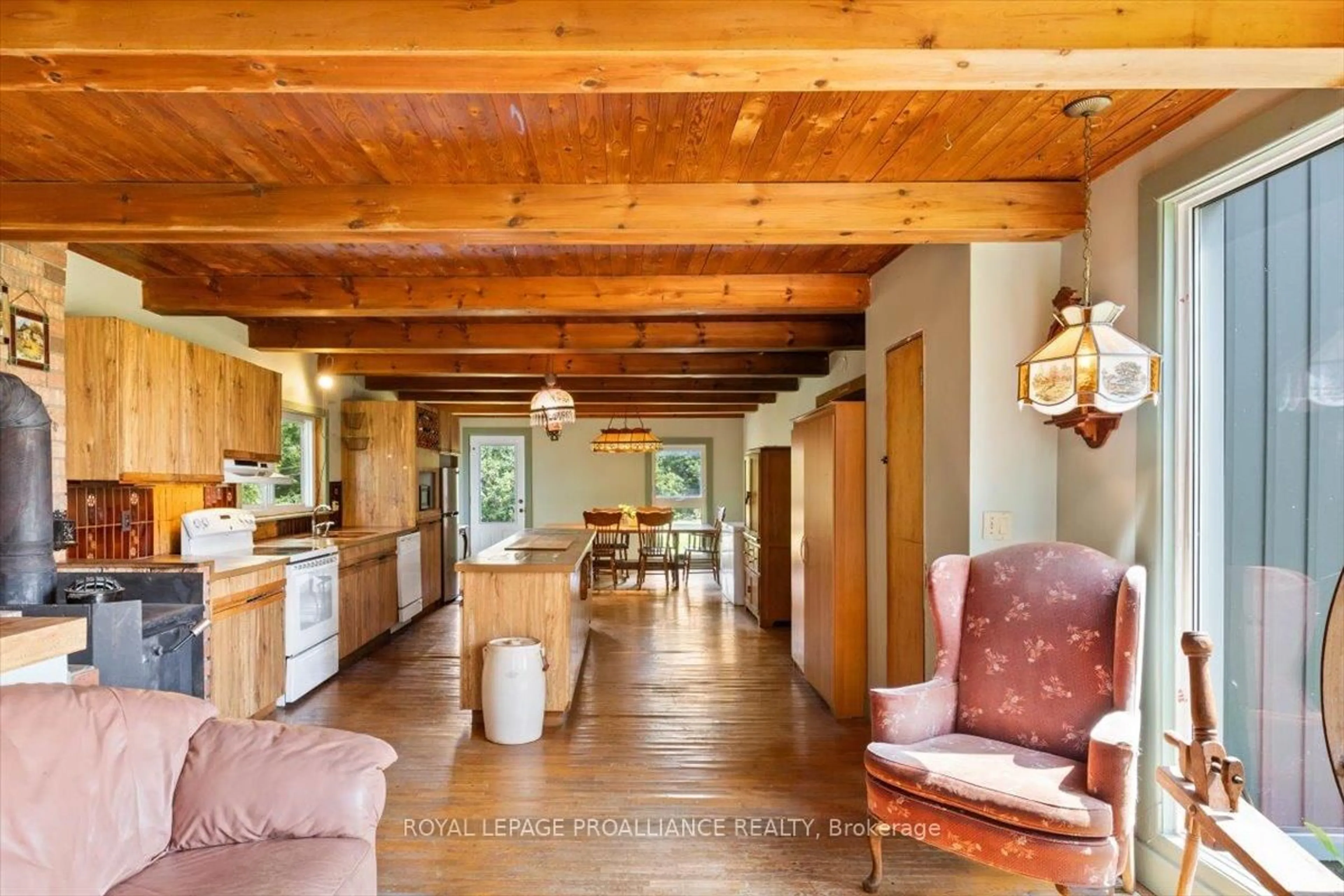 Open concept kitchen, unknown for 2085 Enright Rd, Shannonville Ontario K0K 2N0