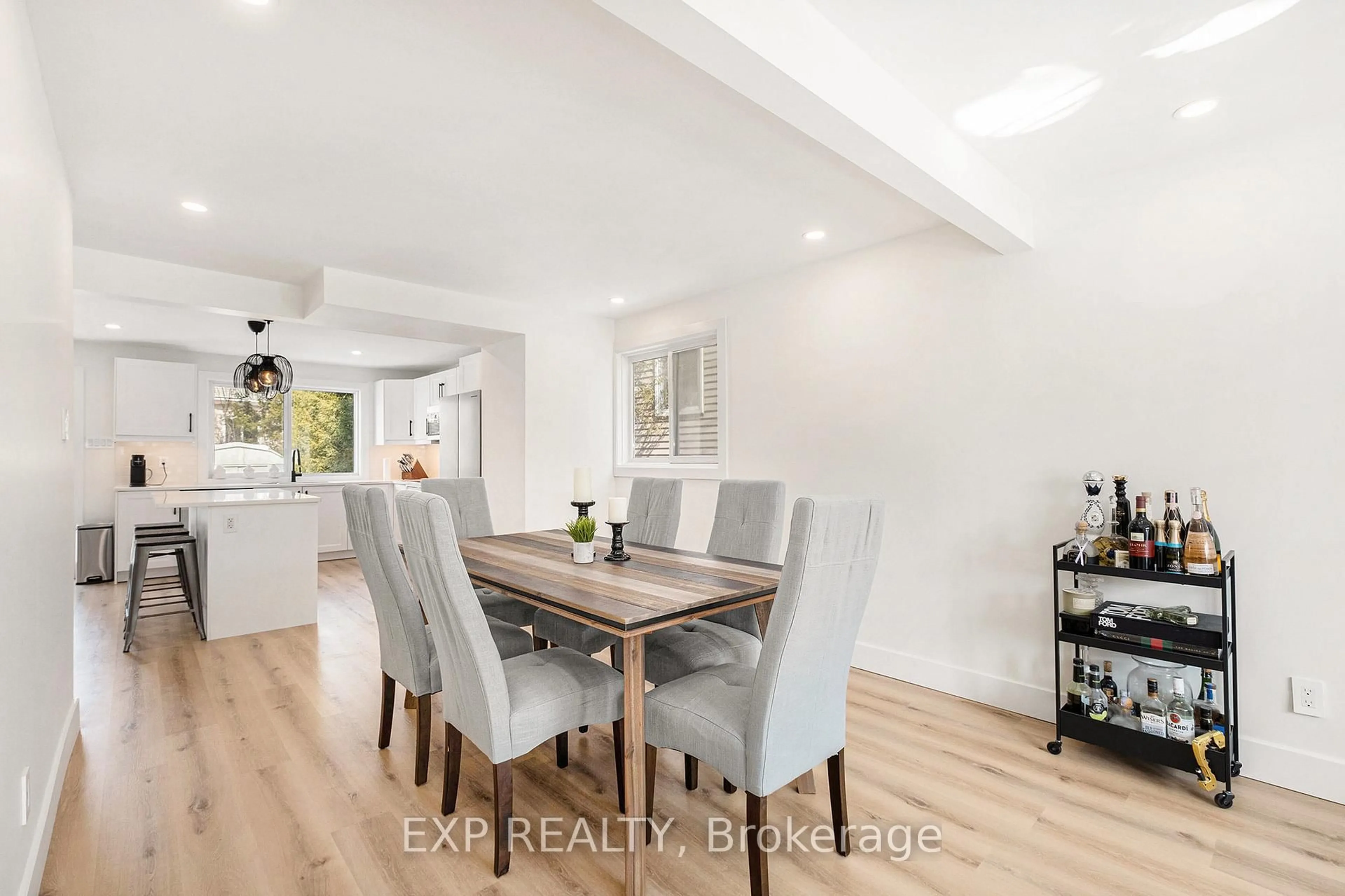 Dining room, unknown for 16 Weybridge Dr, Ottawa Ontario K2J 2X2