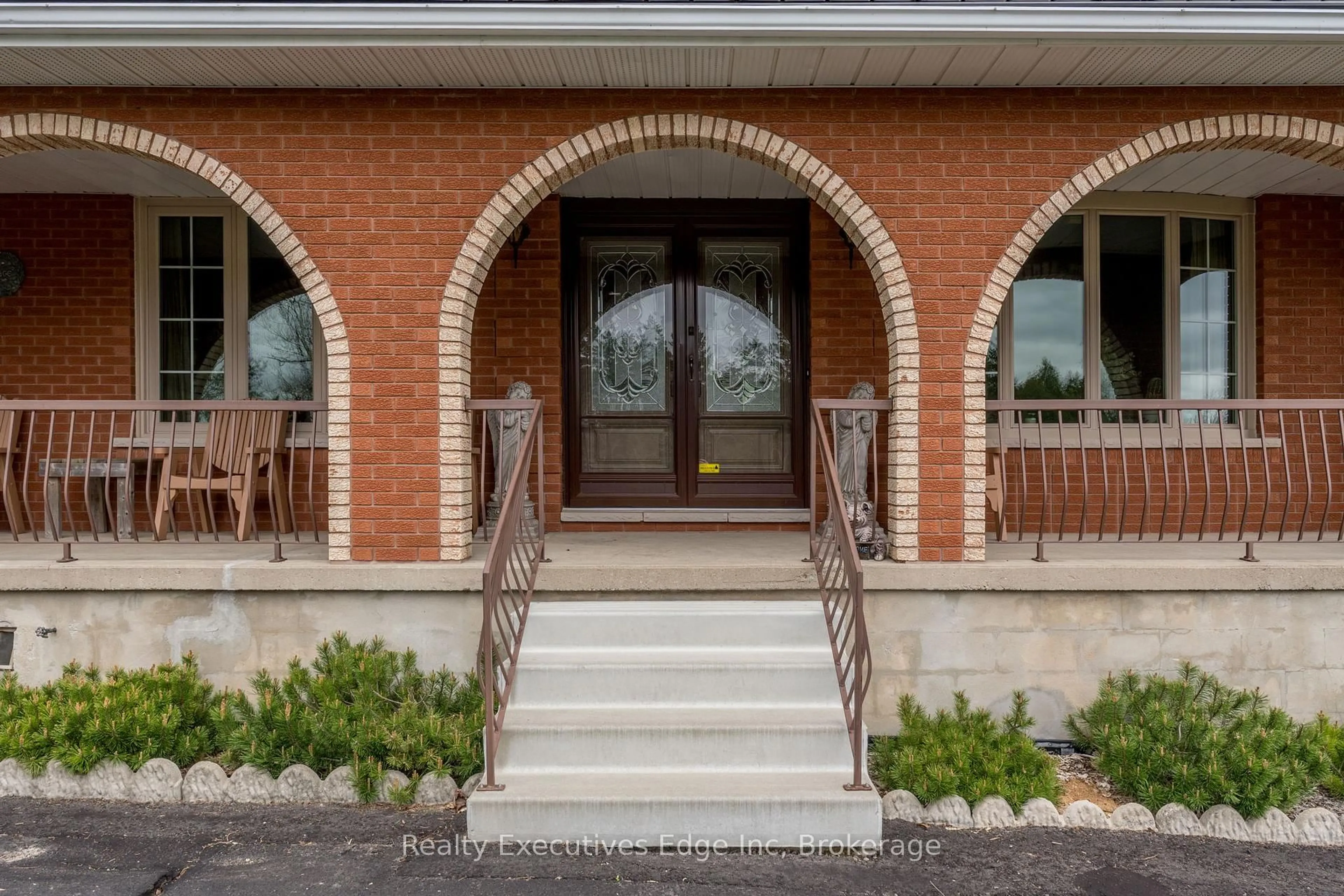Home with brick exterior material, street for 5601 Fifth Line, Guelph/Eramosa Ontario N0B 2K0