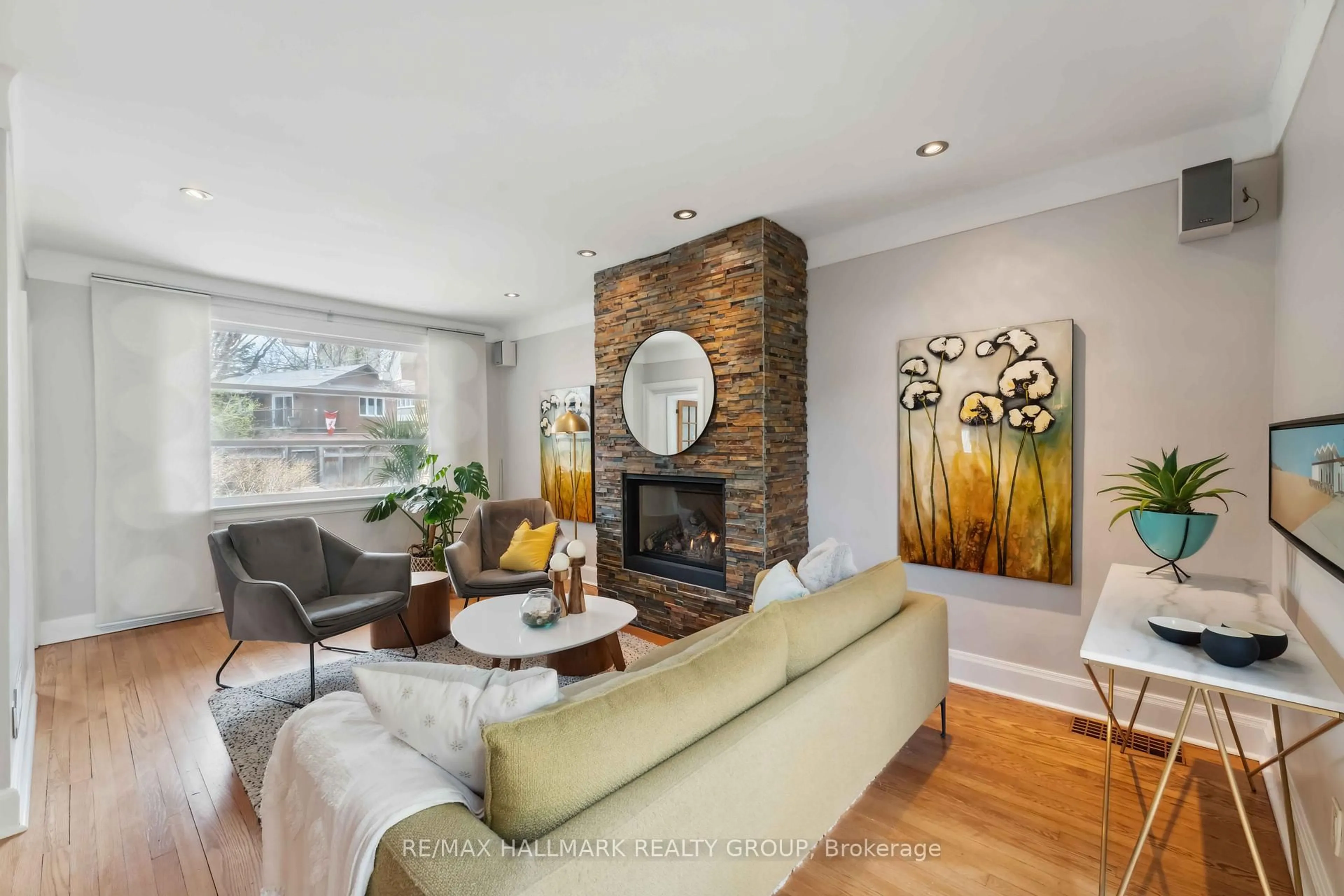 Living room with furniture, unknown for 265 Patricia Ave, Ottawa Ontario K1Y 0C6