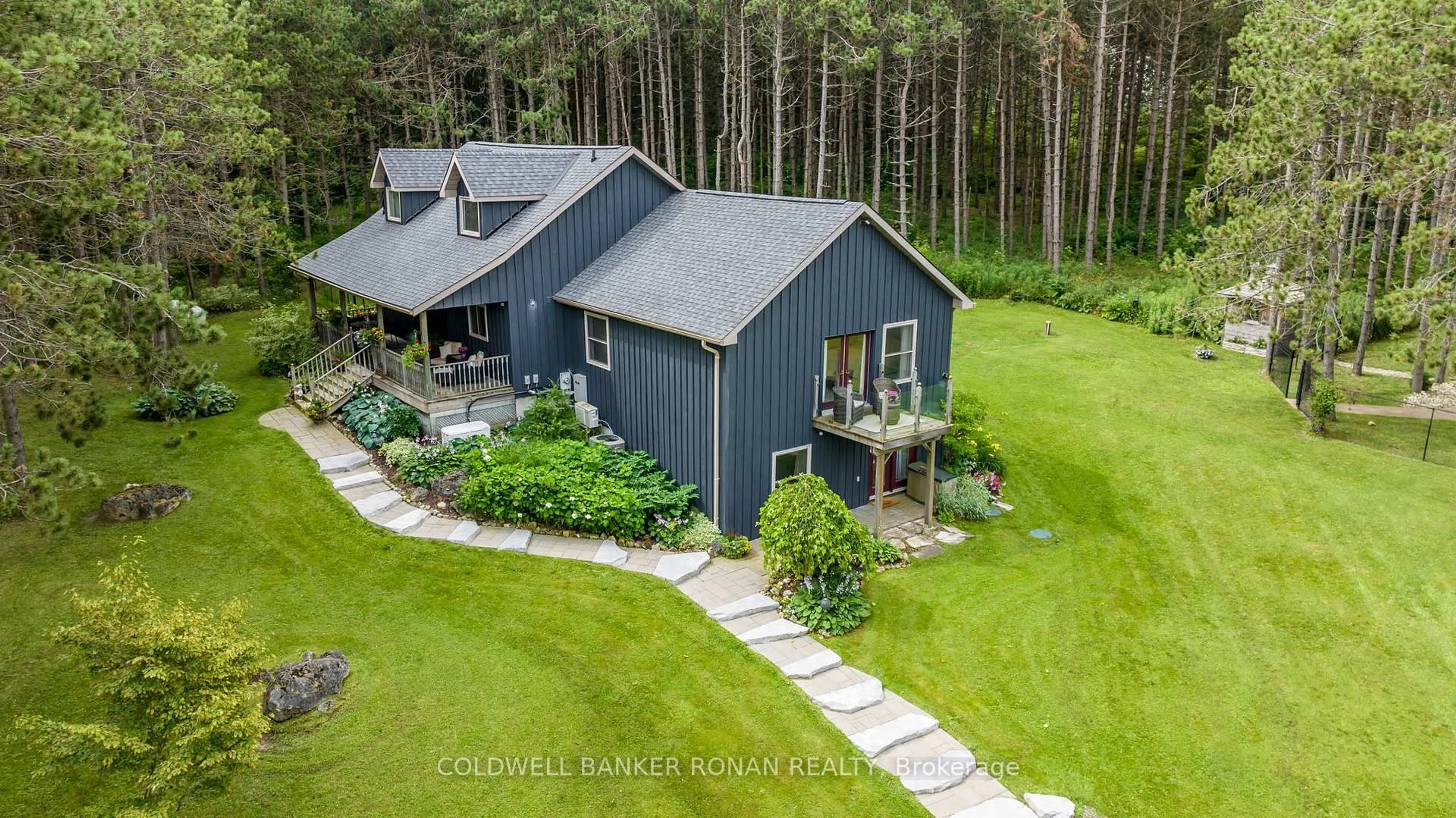 A pic from outside/outdoor area/front of a property/back of a property/a pic from drone, unknown for 715380 1st Line EHS N/A, Mono Ontario L9V 1A9