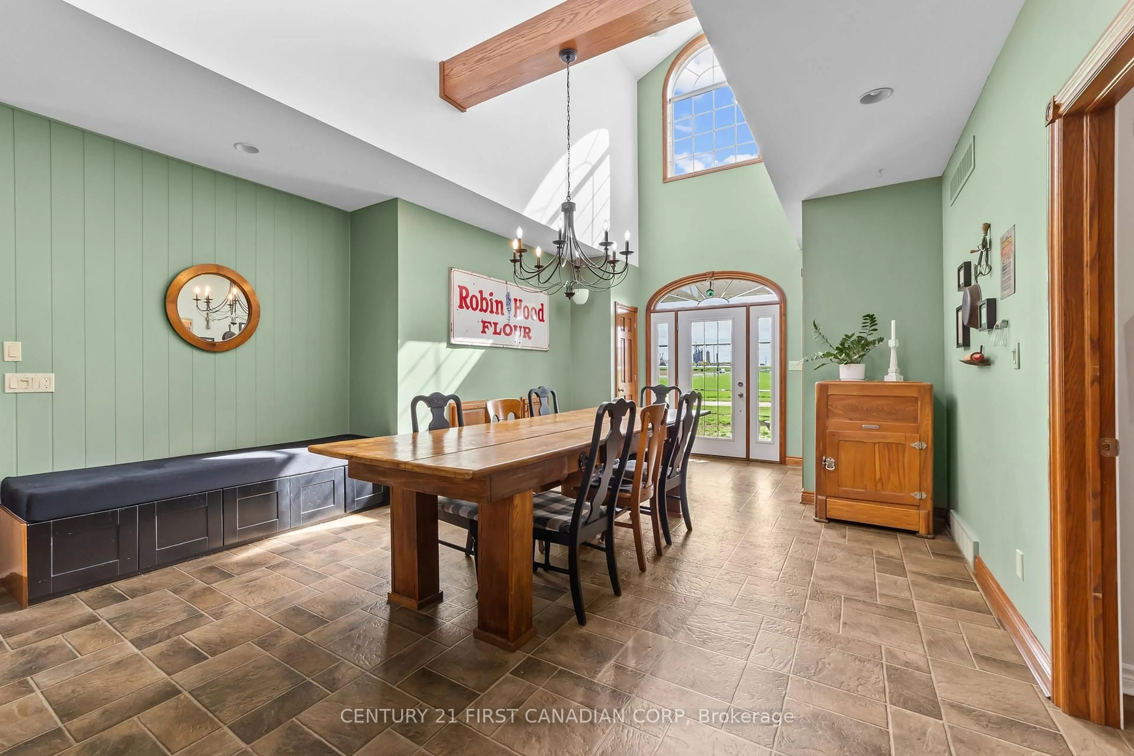 Dining room, ceramic/tile floor for 5291 Mount Carmel Dr, North Middlesex Ontario N0M 2J0