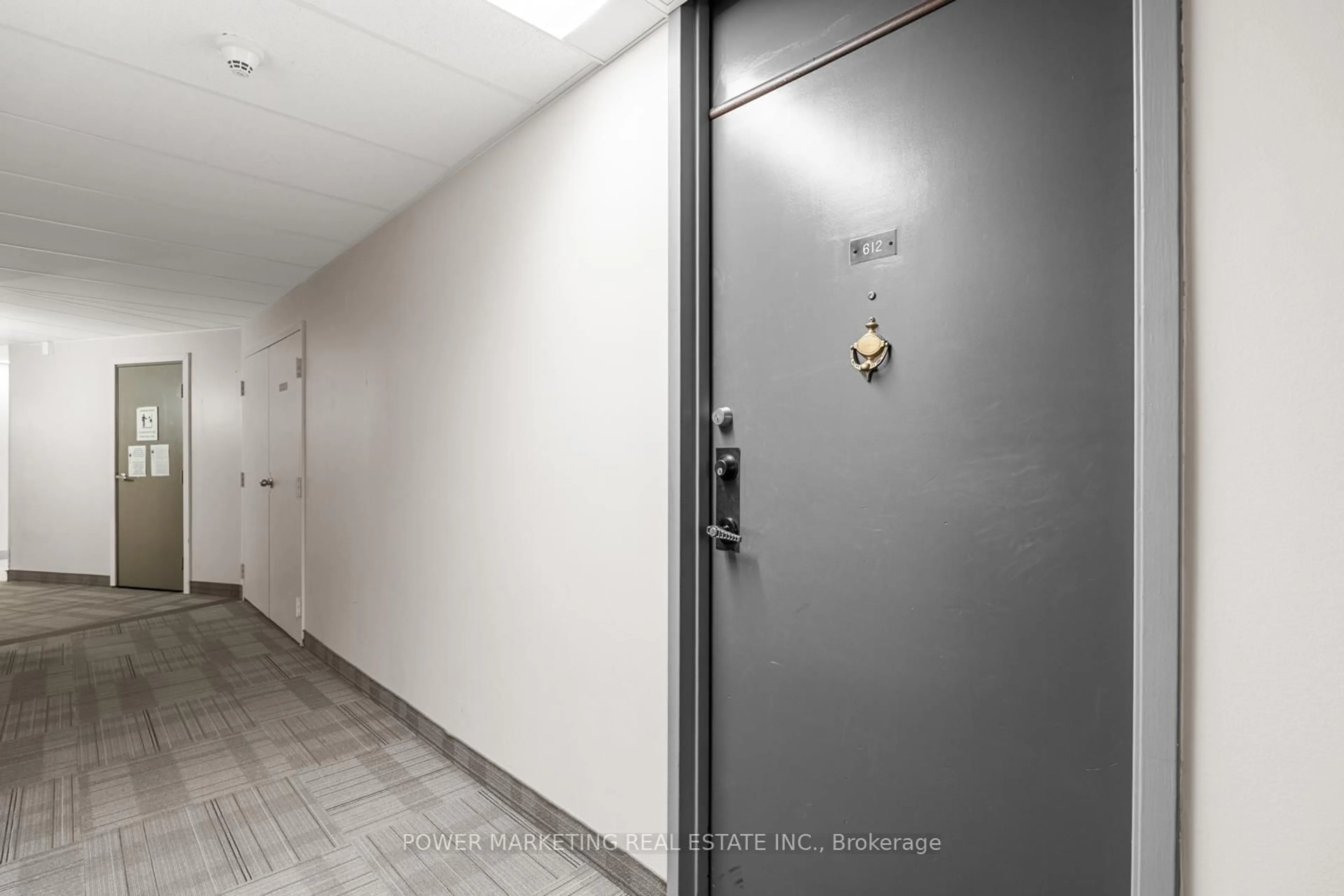 Unknown for 2000 Jasmine Cres #612, Ottawa Ontario K1J 8K4