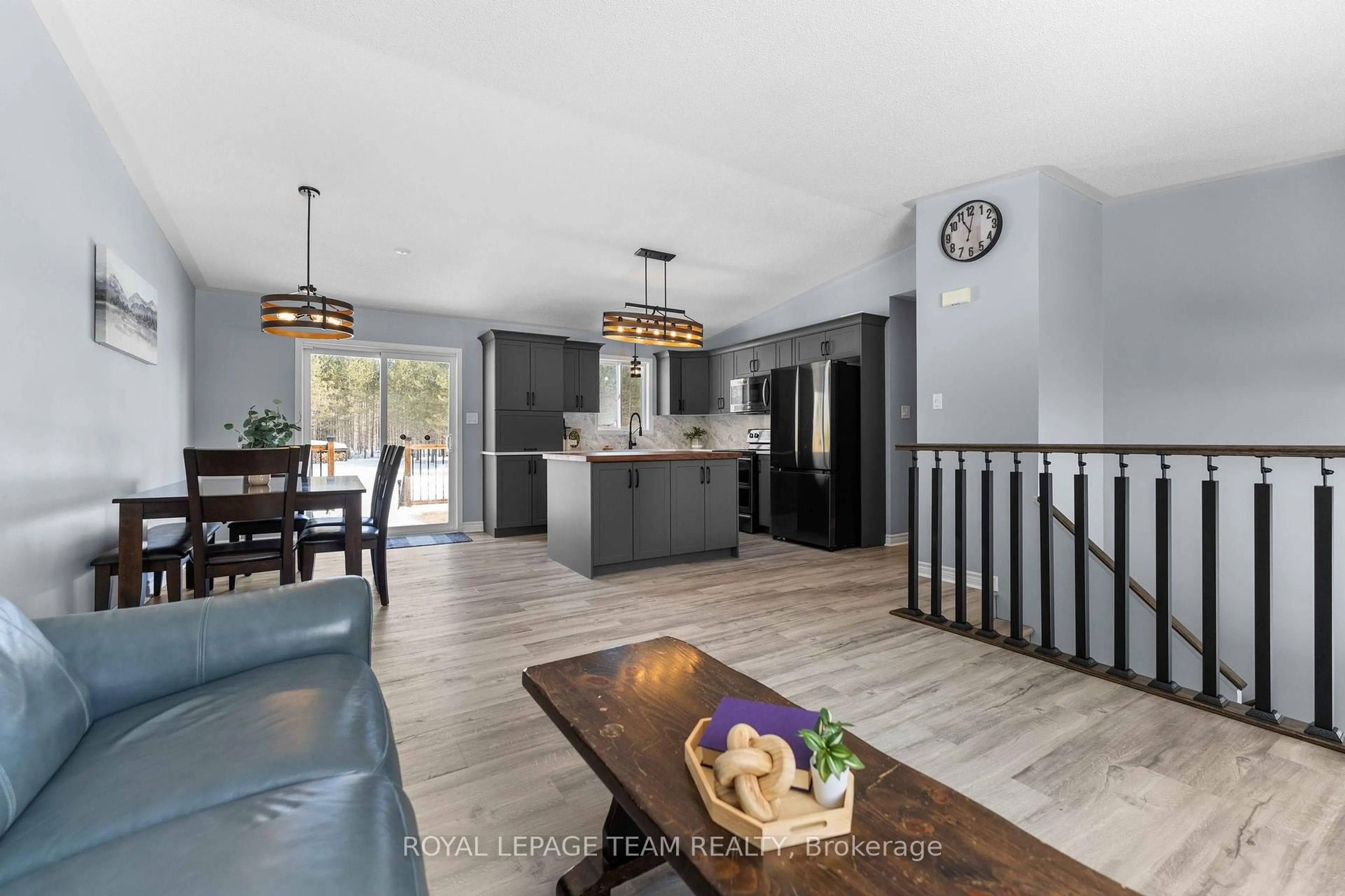 Open concept kitchen, ceramic/tile floor for 2304 Eady Rd, Renfrew Ontario K7V 3Z8