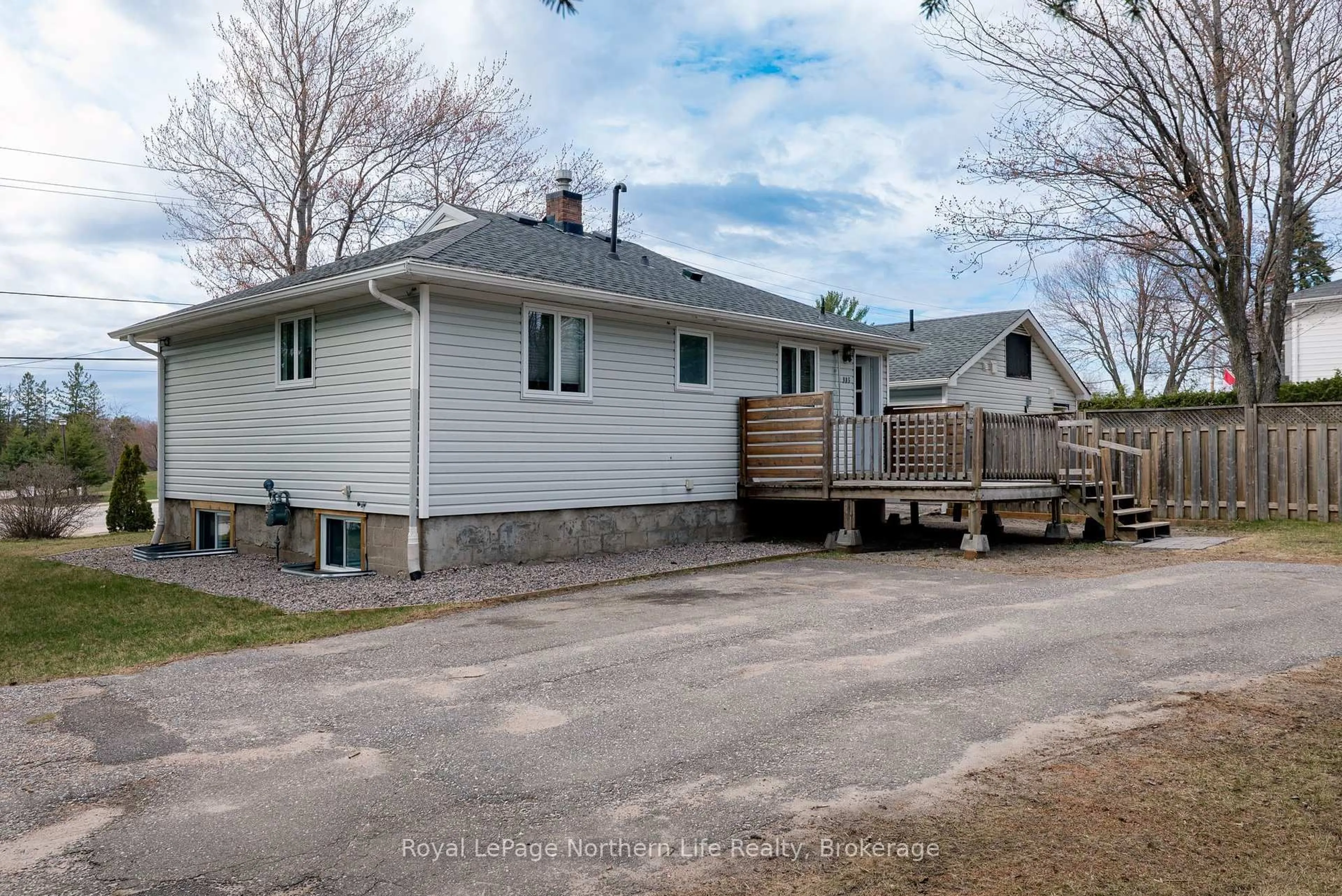 A pic from outside/outdoor area/front of a property/back of a property/a pic from drone, street for 905 Airport Rd, North Bay Ontario P1C 1A5