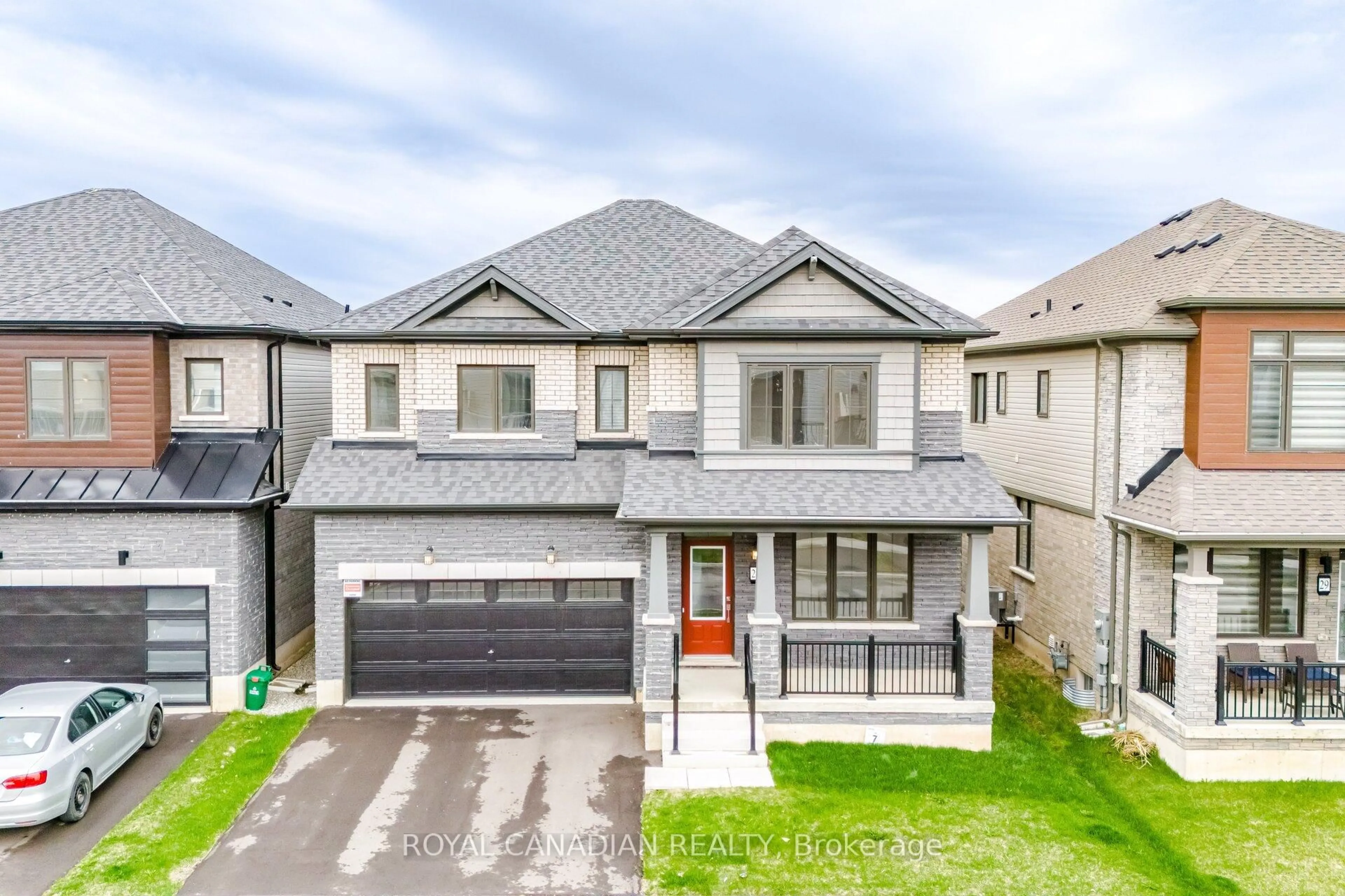 A pic from outside/outdoor area/front of a property/back of a property/a pic from drone, street for 27 Bee Cres, Brantford Ontario N3T 0V7