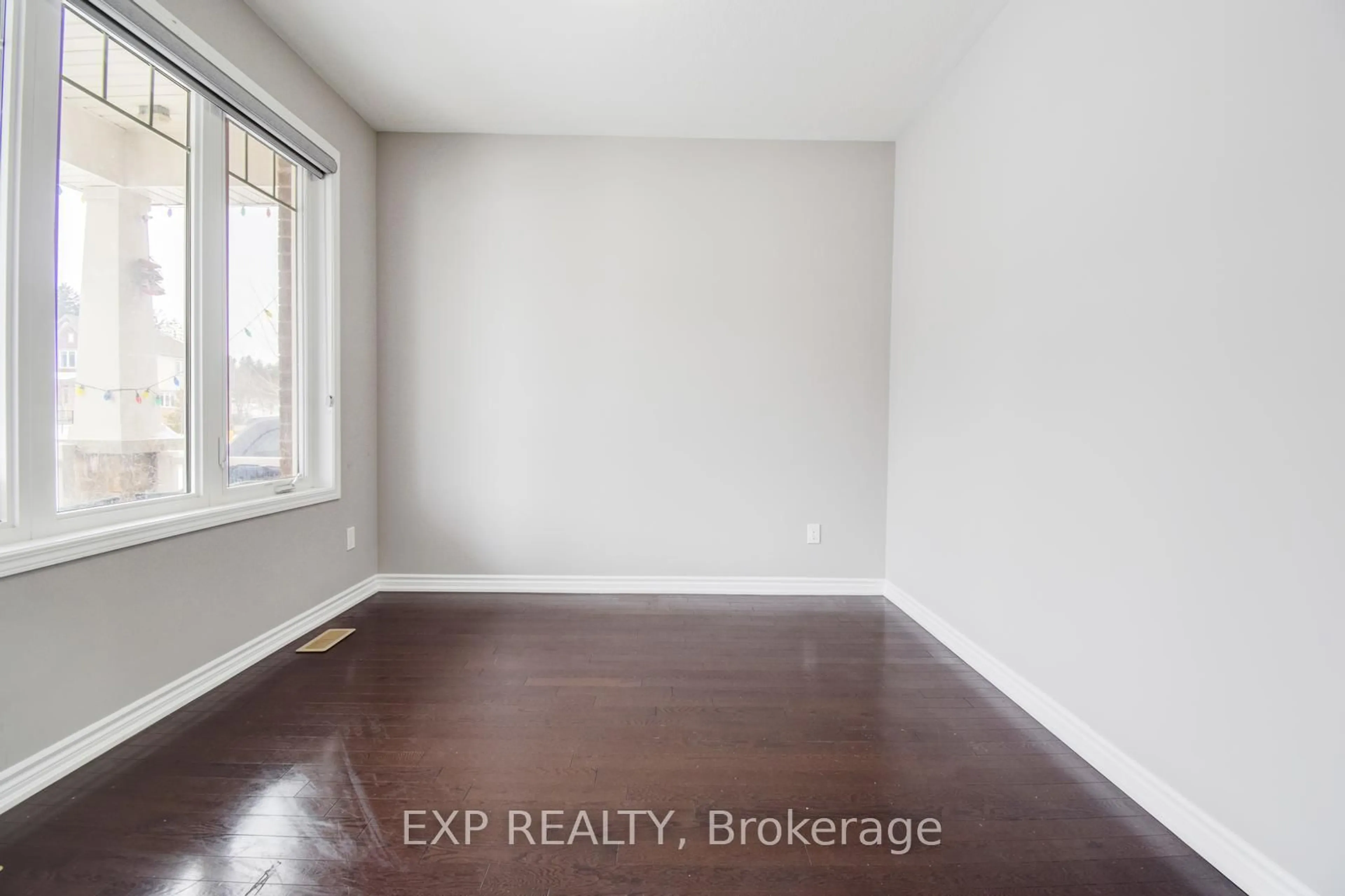A pic of a room for 215 Ridge Rd, Cambridge Ontario N3E 0C2
