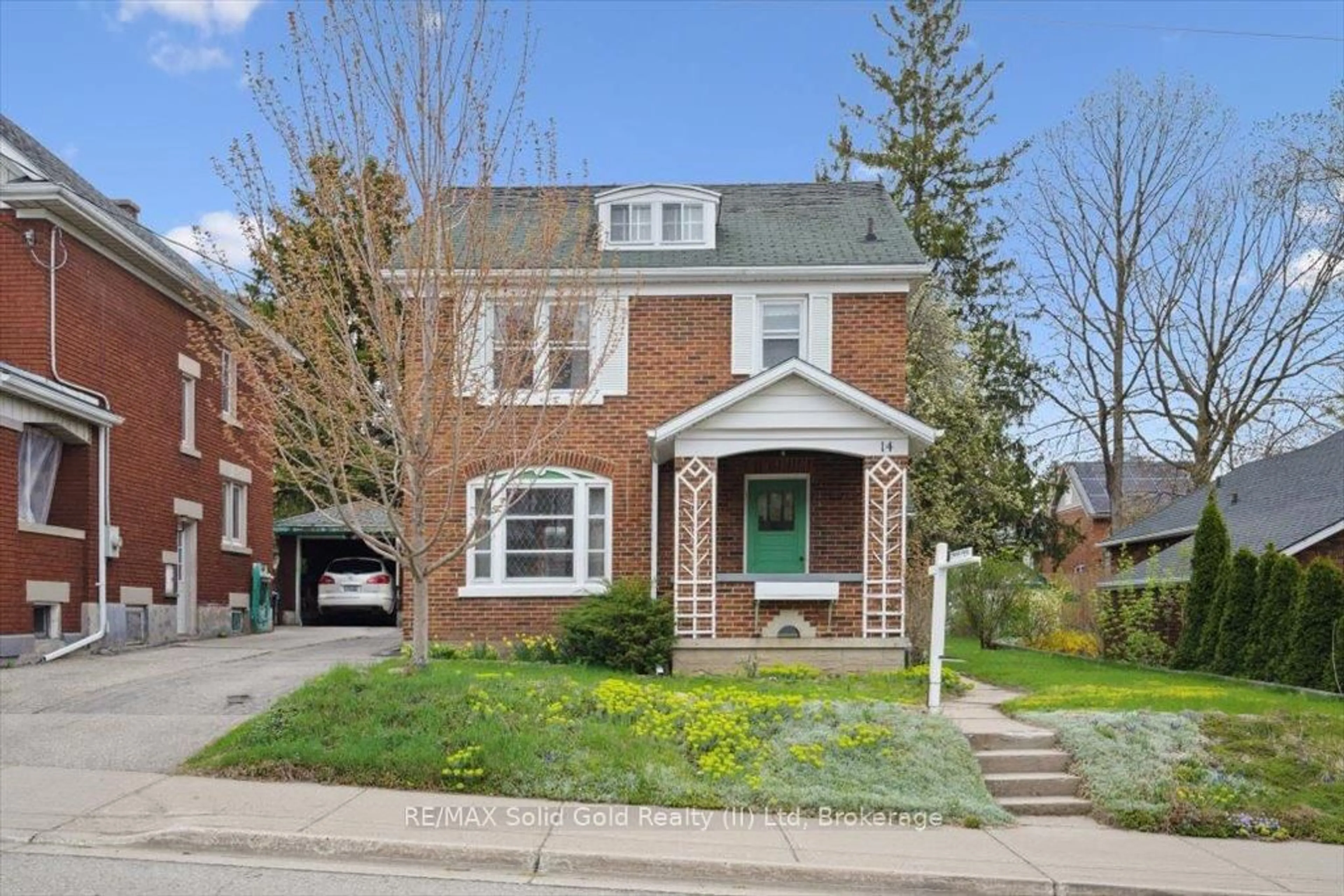 Home with brick exterior material, street for 14 Henry St, Kitchener Ontario N2G 1P3