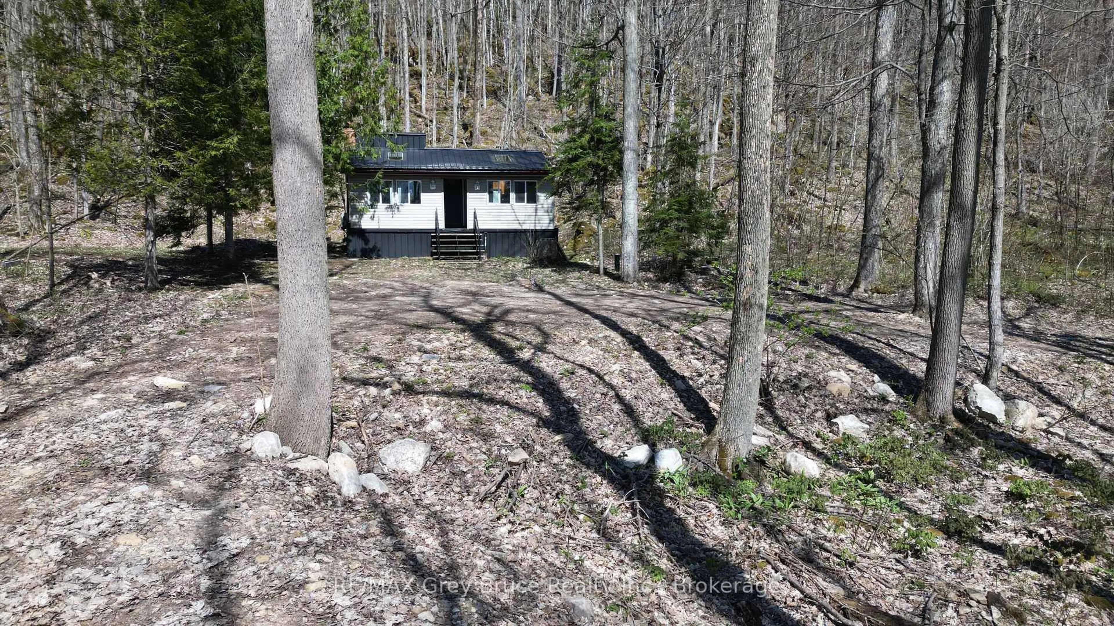 Shed for 13 4th Ave, South Bruce Peninsula Ontario N0H 2T0
