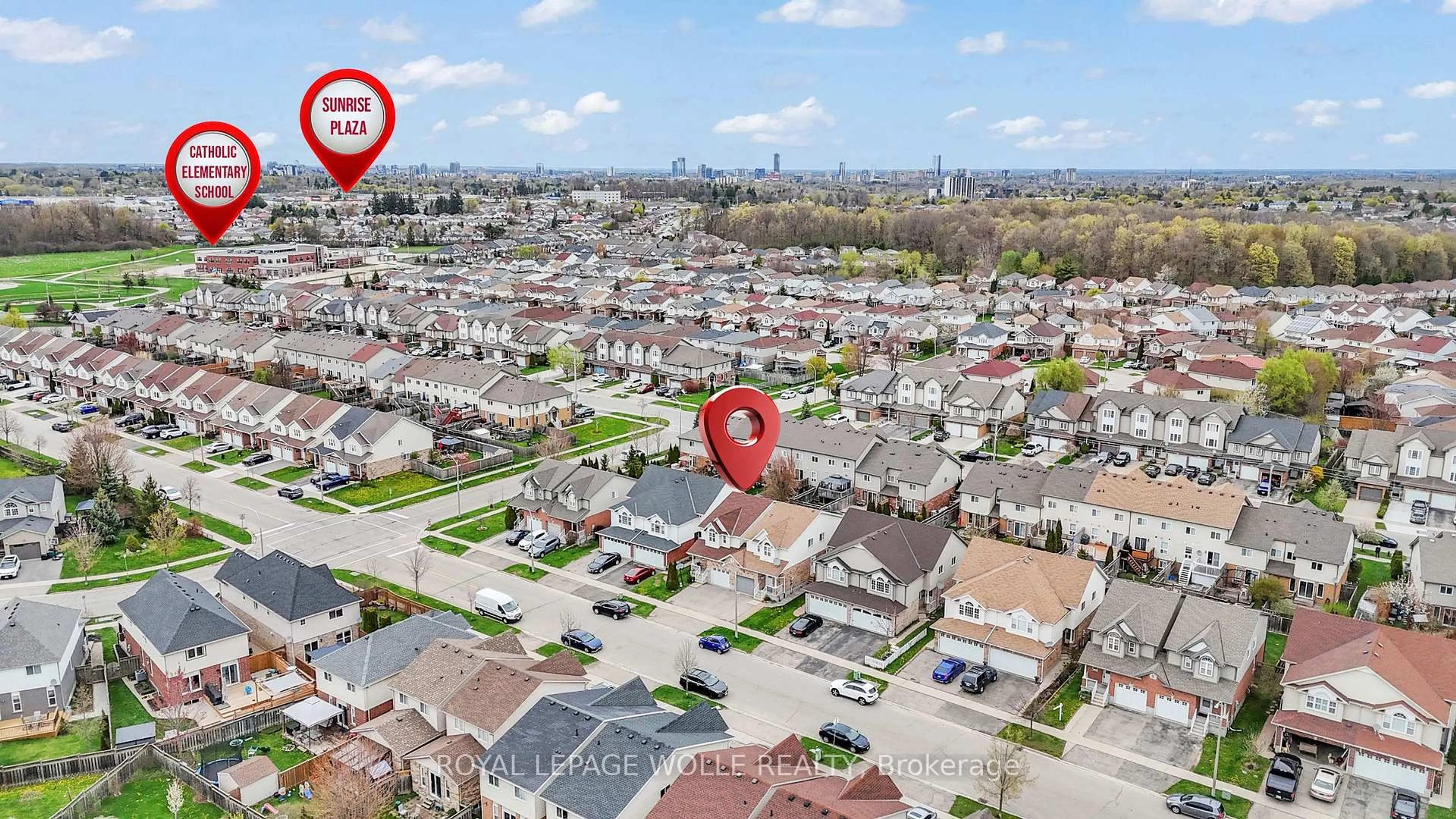 A pic from outside/outdoor area/front of a property/back of a property/a pic from drone, street for 18 Donnenwerth Dr, Kitchener Ontario N2E 3X2