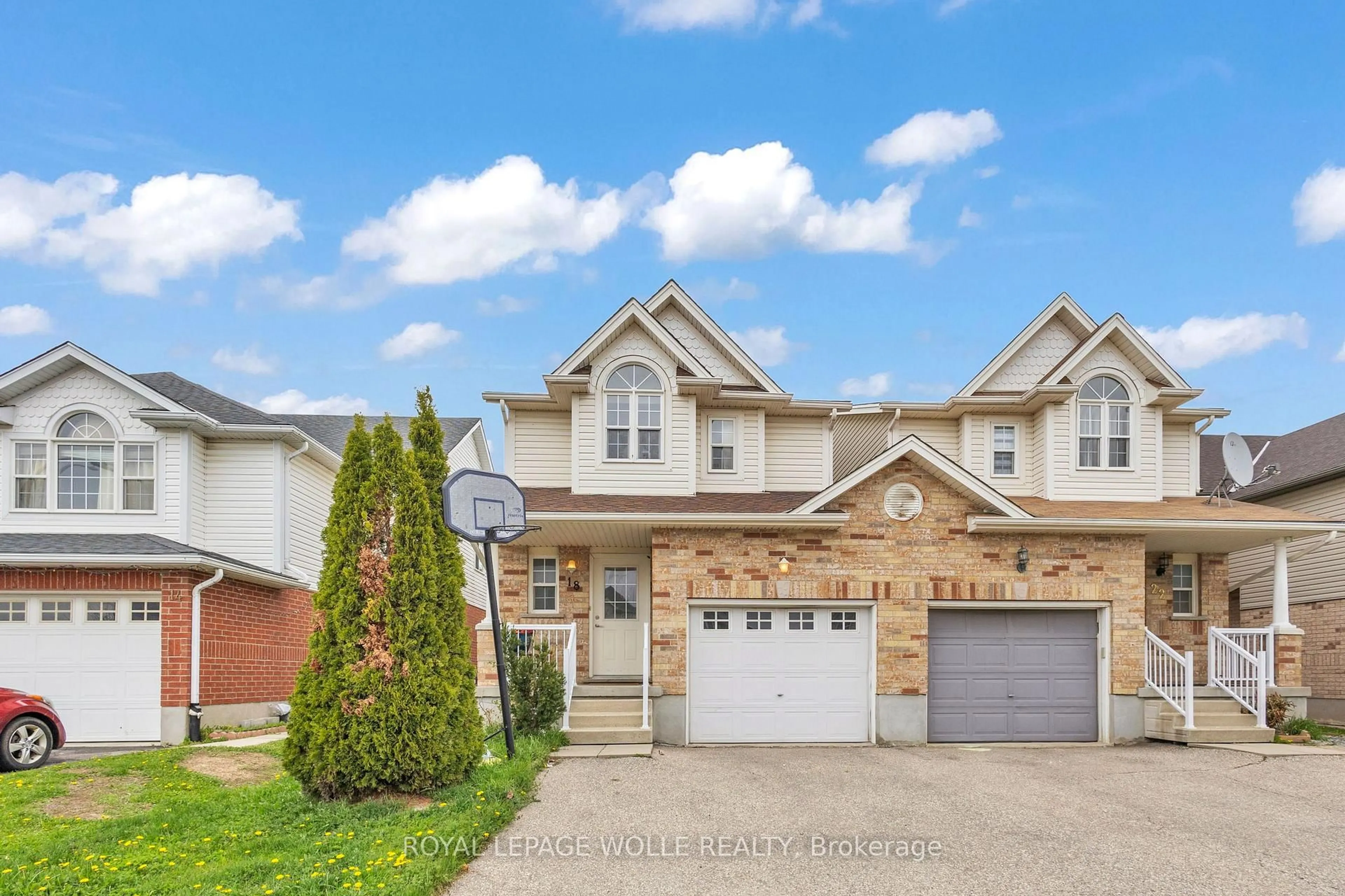 Unknown for 18 Donnenwerth Dr, Kitchener Ontario N2E 3X2