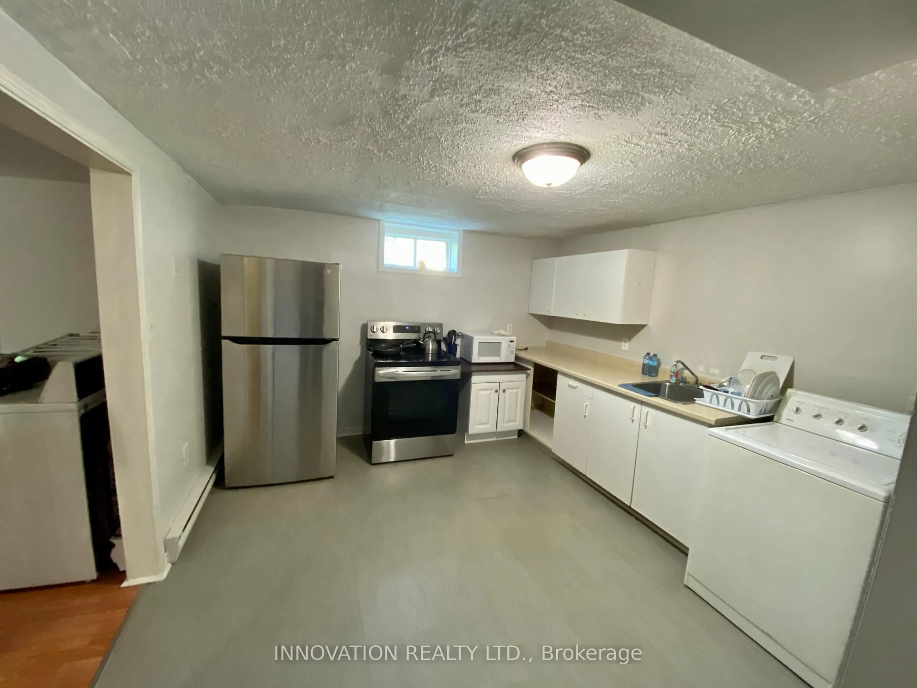 Unknown for 215-217 Woodward St, Carleton Place Ontario K7C 4E8