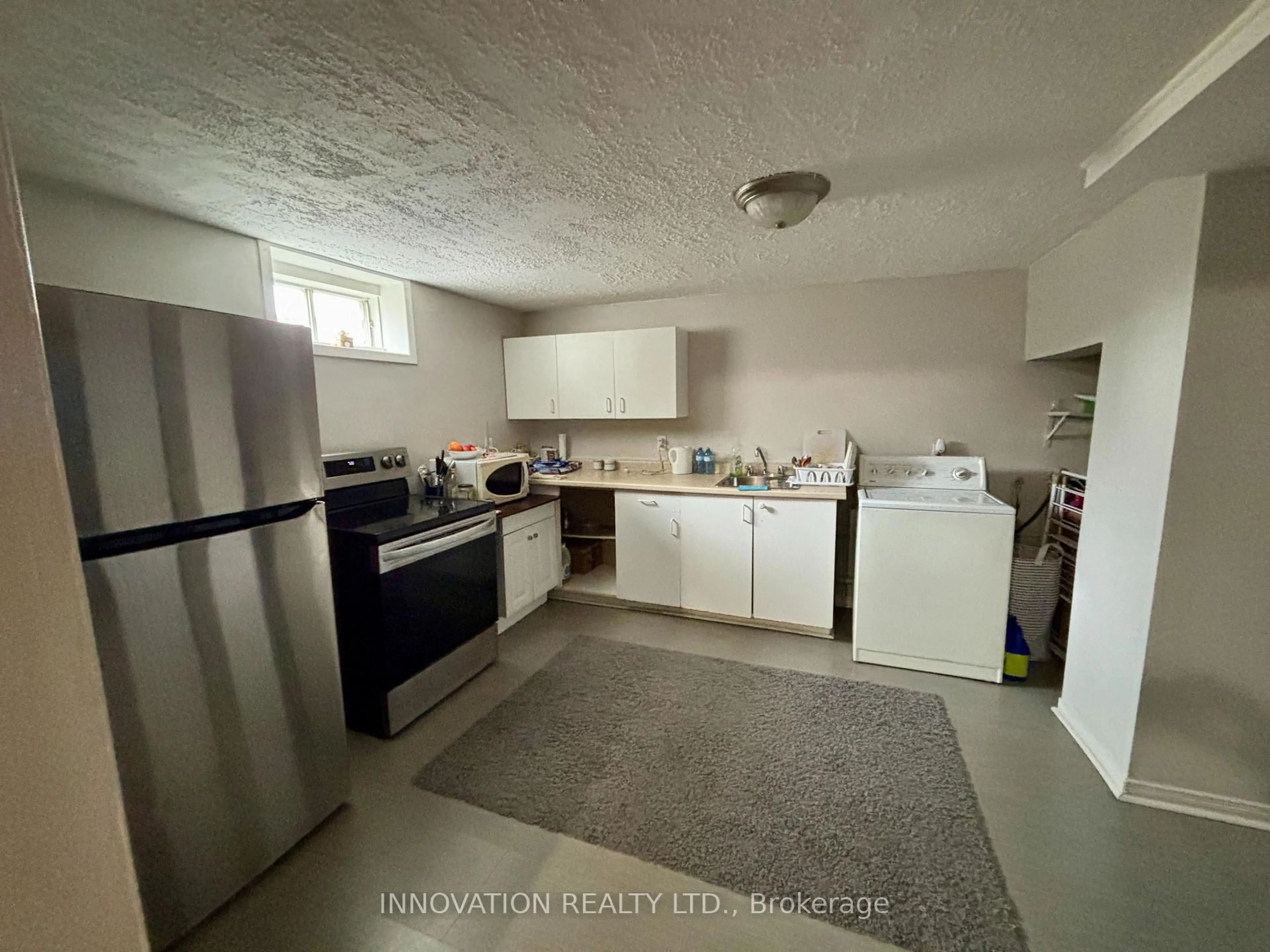 Unknown for 215-217 Woodward St, Carleton Place Ontario K7C 4E8