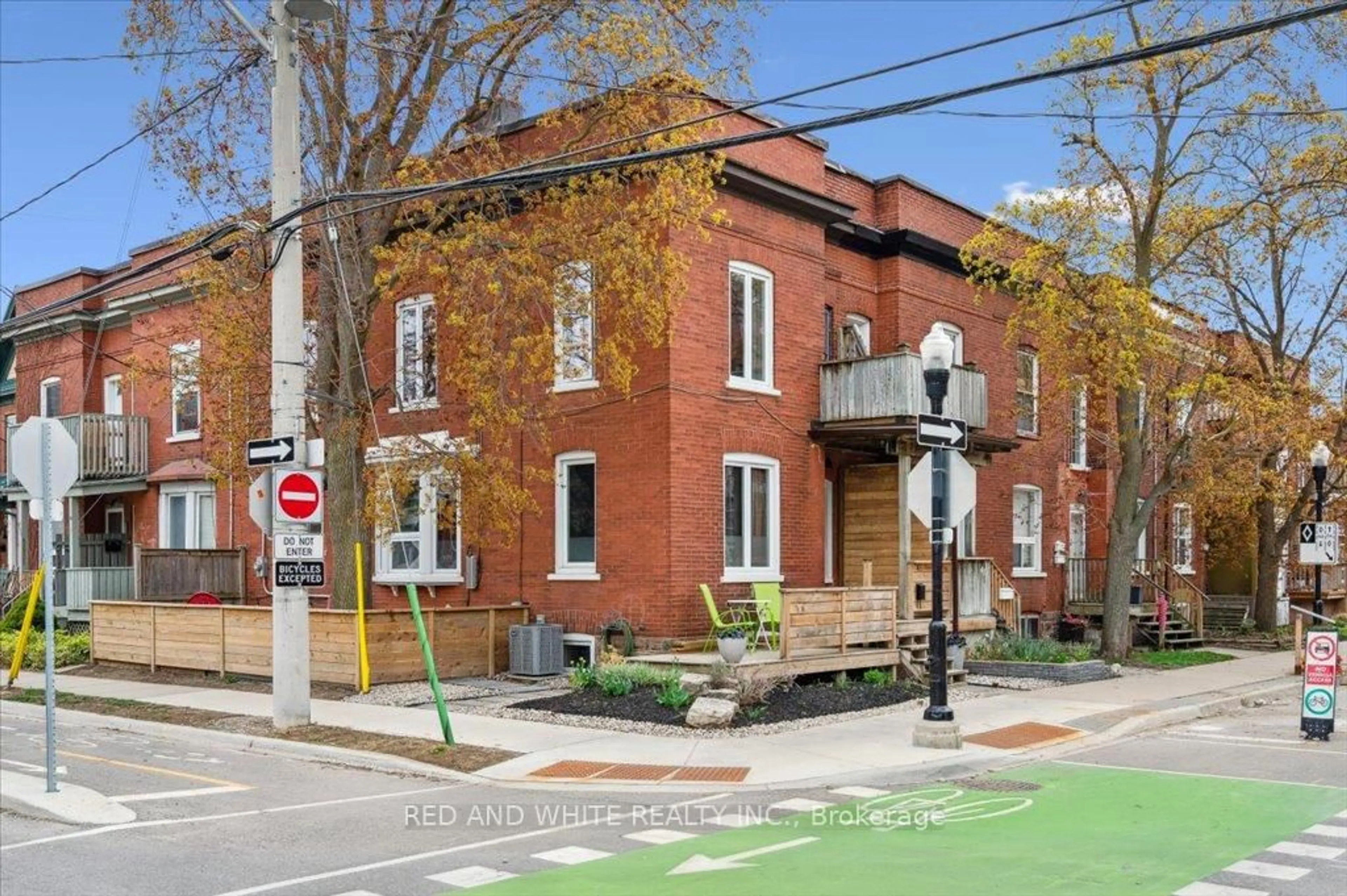 Home with brick exterior material, street for 43 Cedar St, Kitchener Ontario N2H 2W7