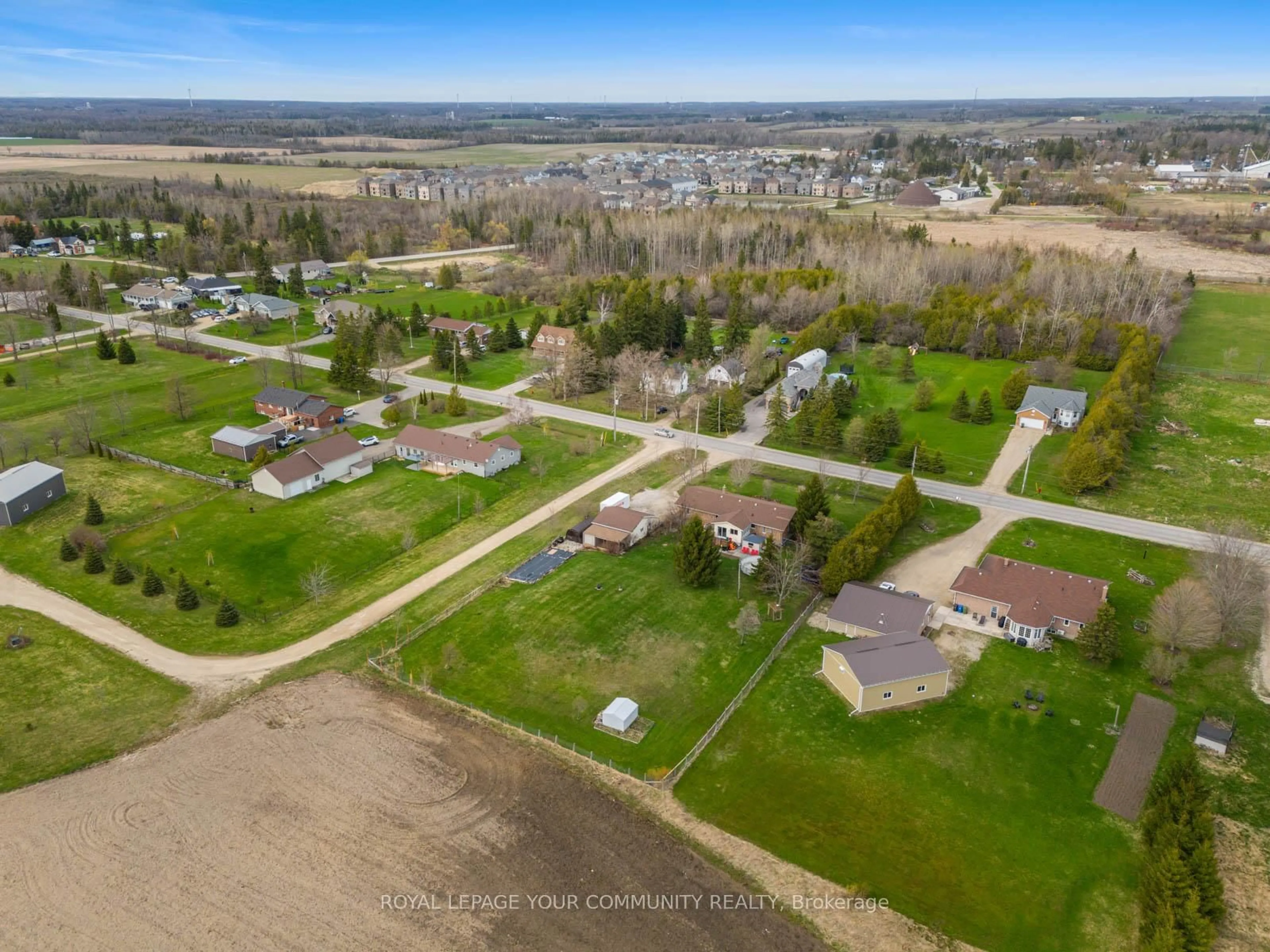 A pic from outside/outdoor area/front of a property/back of a property/a pic from drone, street for 752234 IDA St, Southgate Ontario N0C 1B0