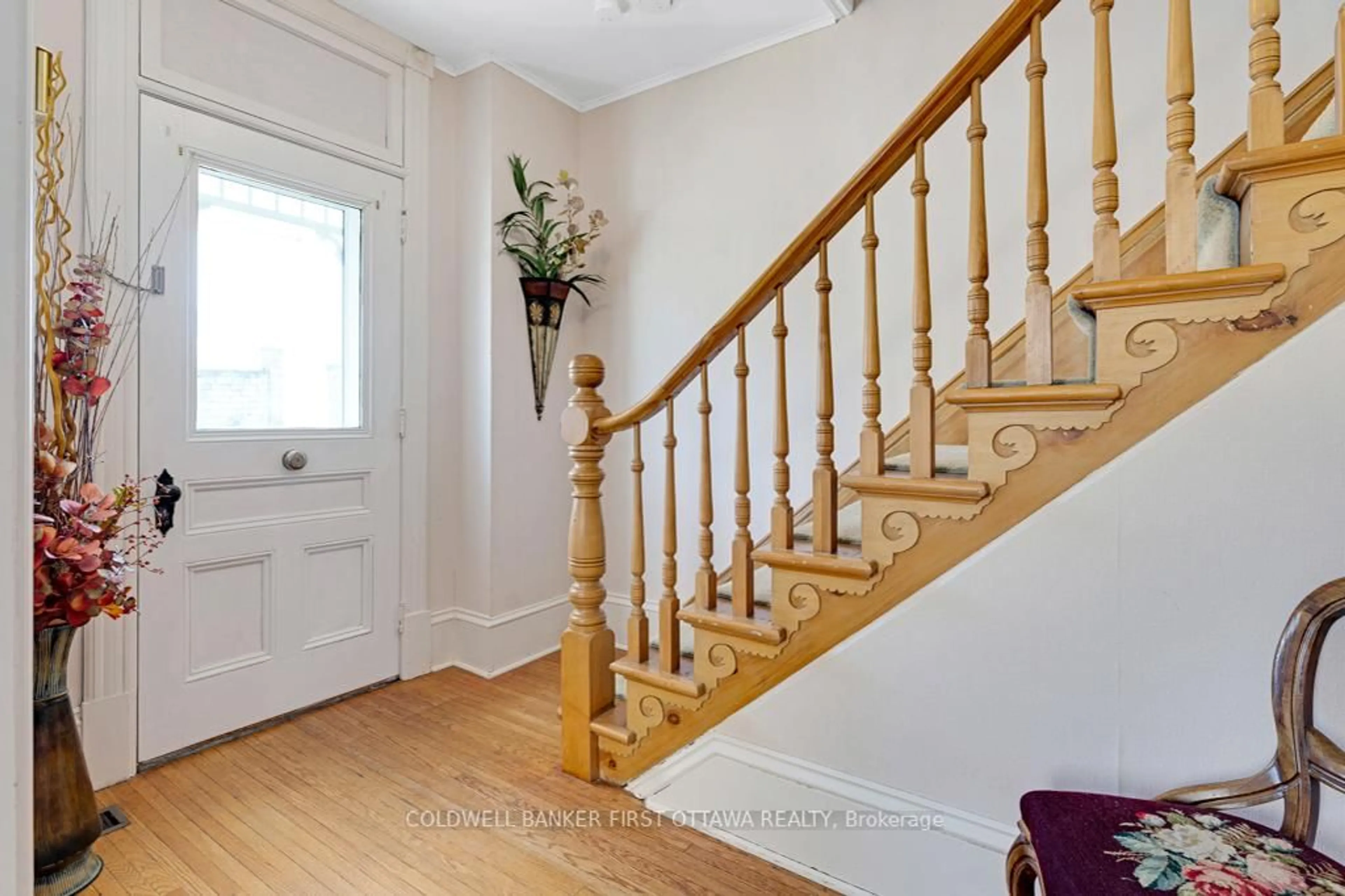 Unknown for 32 Drummond St, Perth Ontario K7H 1E9