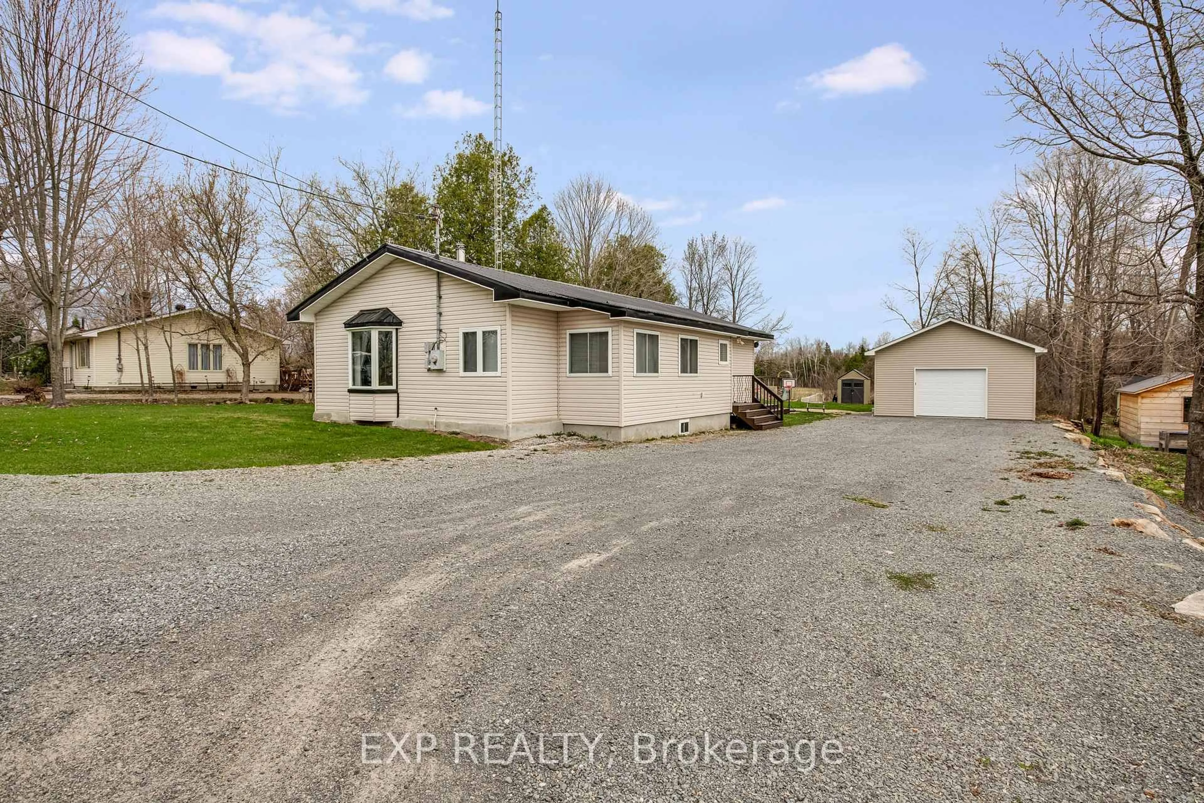 A pic from outside/outdoor area/front of a property/back of a property/a pic from drone, building for 640 Ramsay Concession 4a Concession, Carleton Place Ontario K7C 3P1
