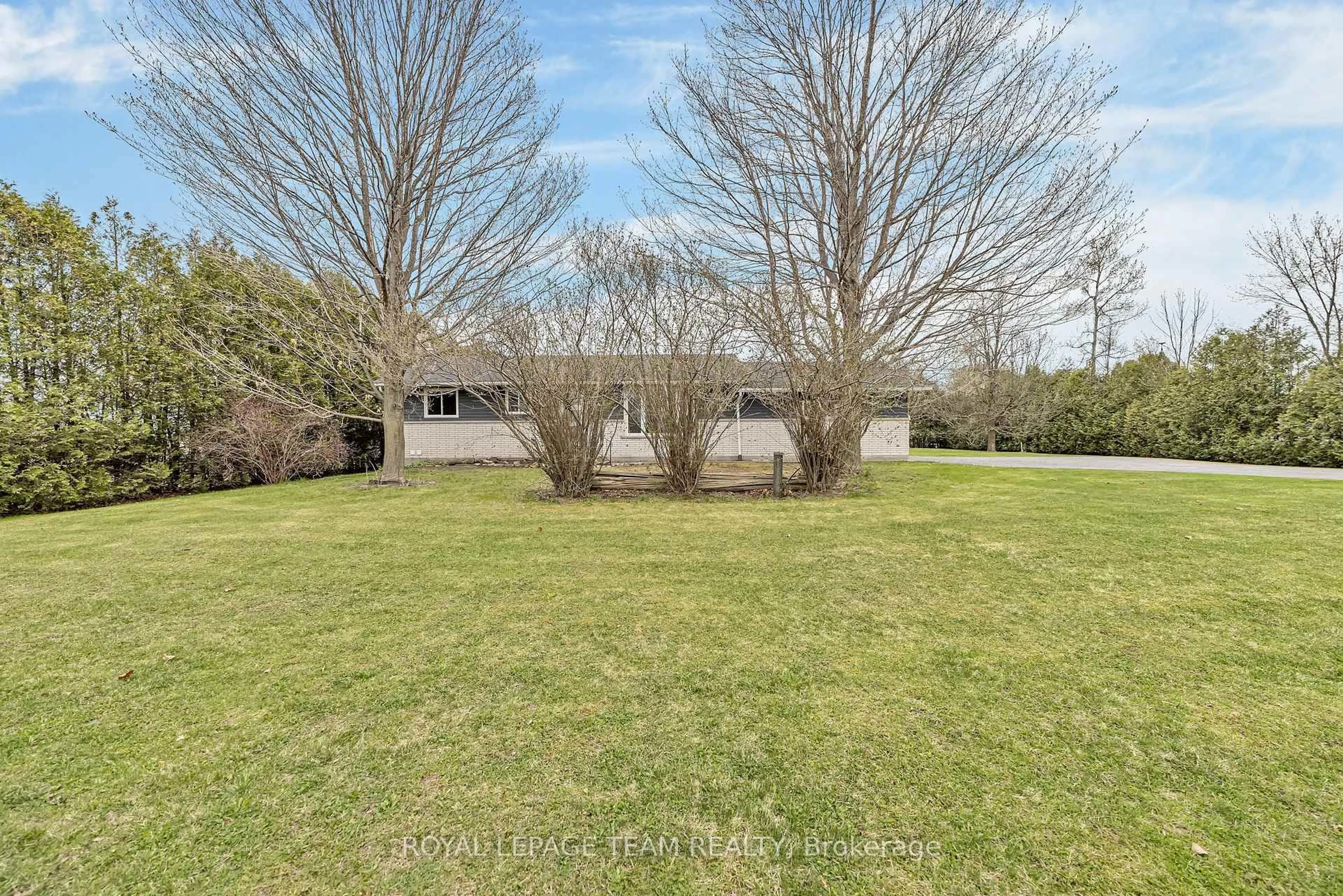 A pic from outside/outdoor area/front of a property/back of a property/a pic from drone, unknown for 2960 Roger Stevens Dr, North Gower Ontario K0A 2T0