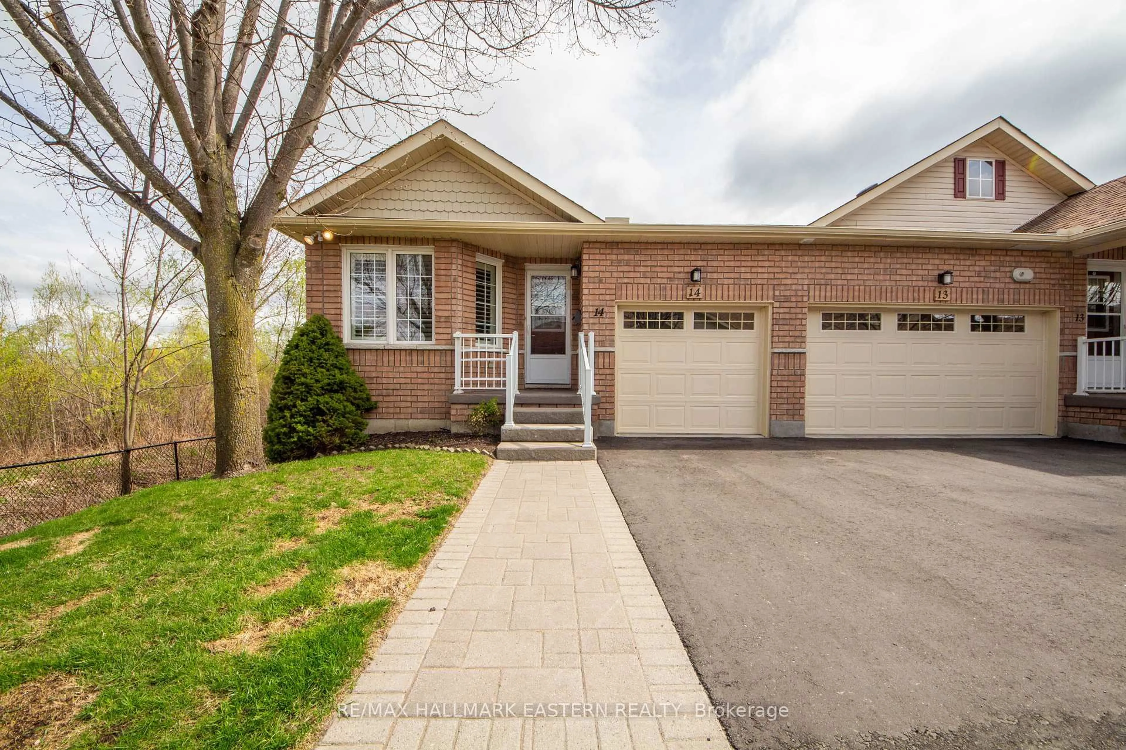 Home with brick exterior material, street for 877 Wentworth St #14, Peterborough West Ontario K9J 8R7