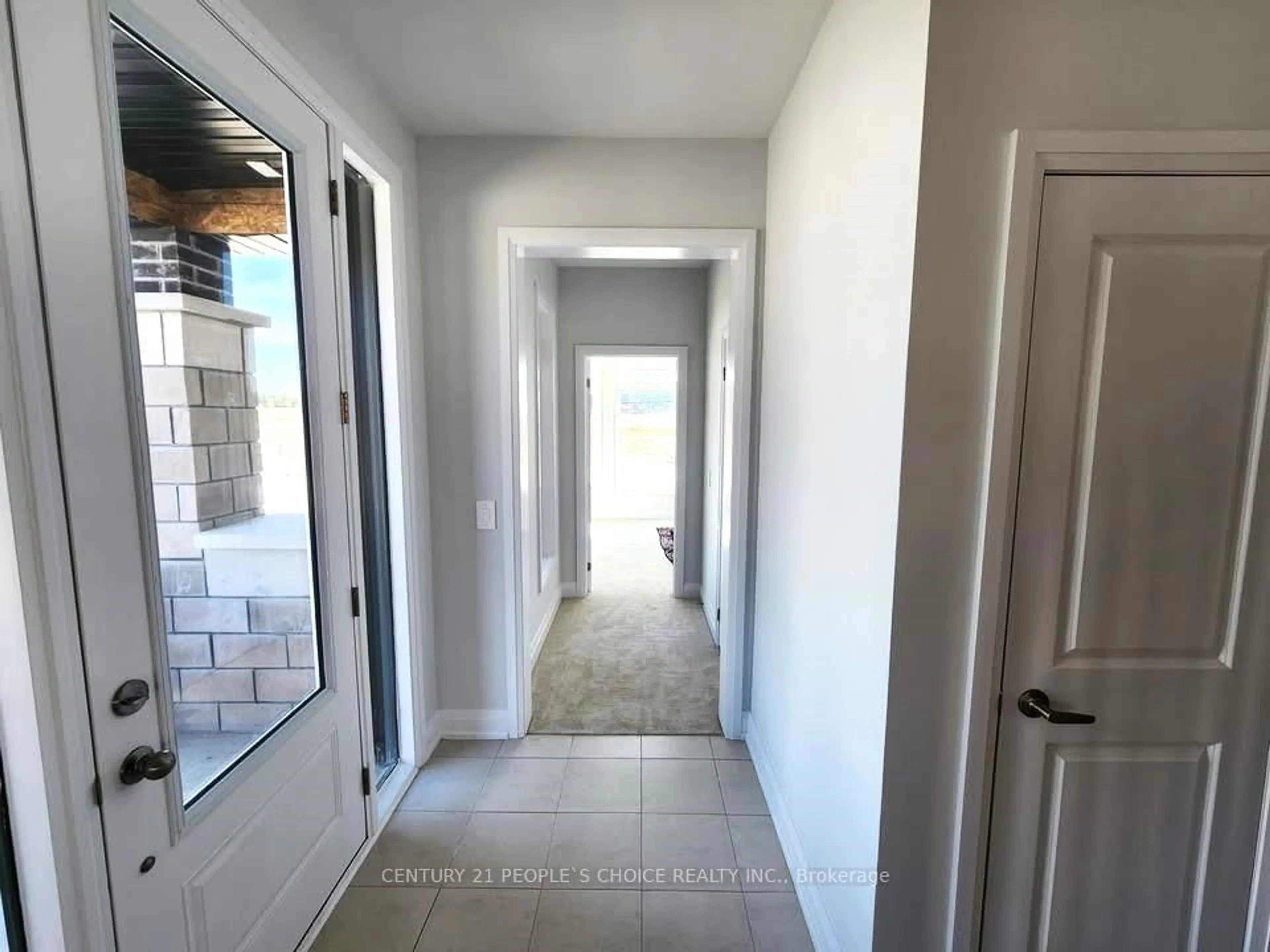 Indoor entryway for 92 Corley St, Kawartha Lakes Ontario K9V 6C2
