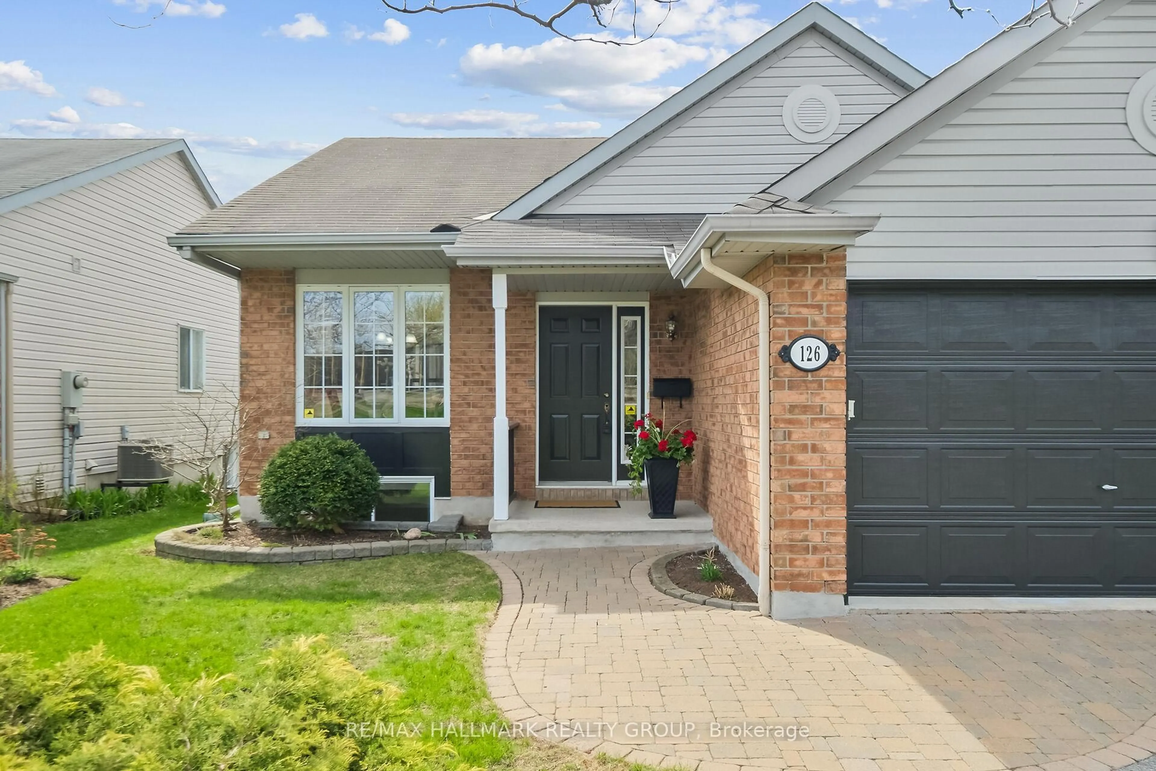 Home with brick exterior material, street for 126 Grandpark Circ, Ottawa Ontario K1G 6R5