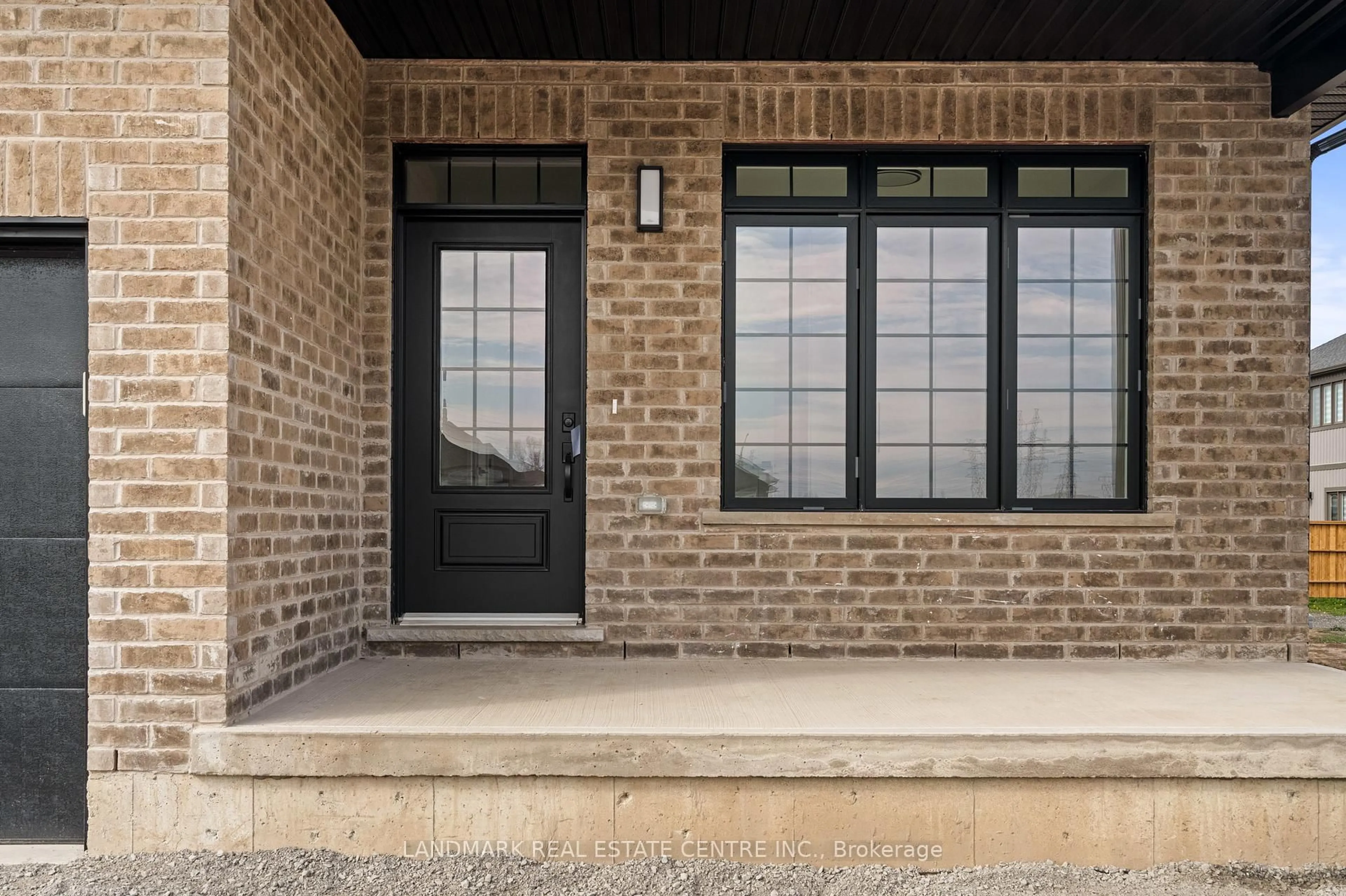 Home with brick exterior material, street for 7 Bounty Ave, Thorold Ontario L2V 0H4
