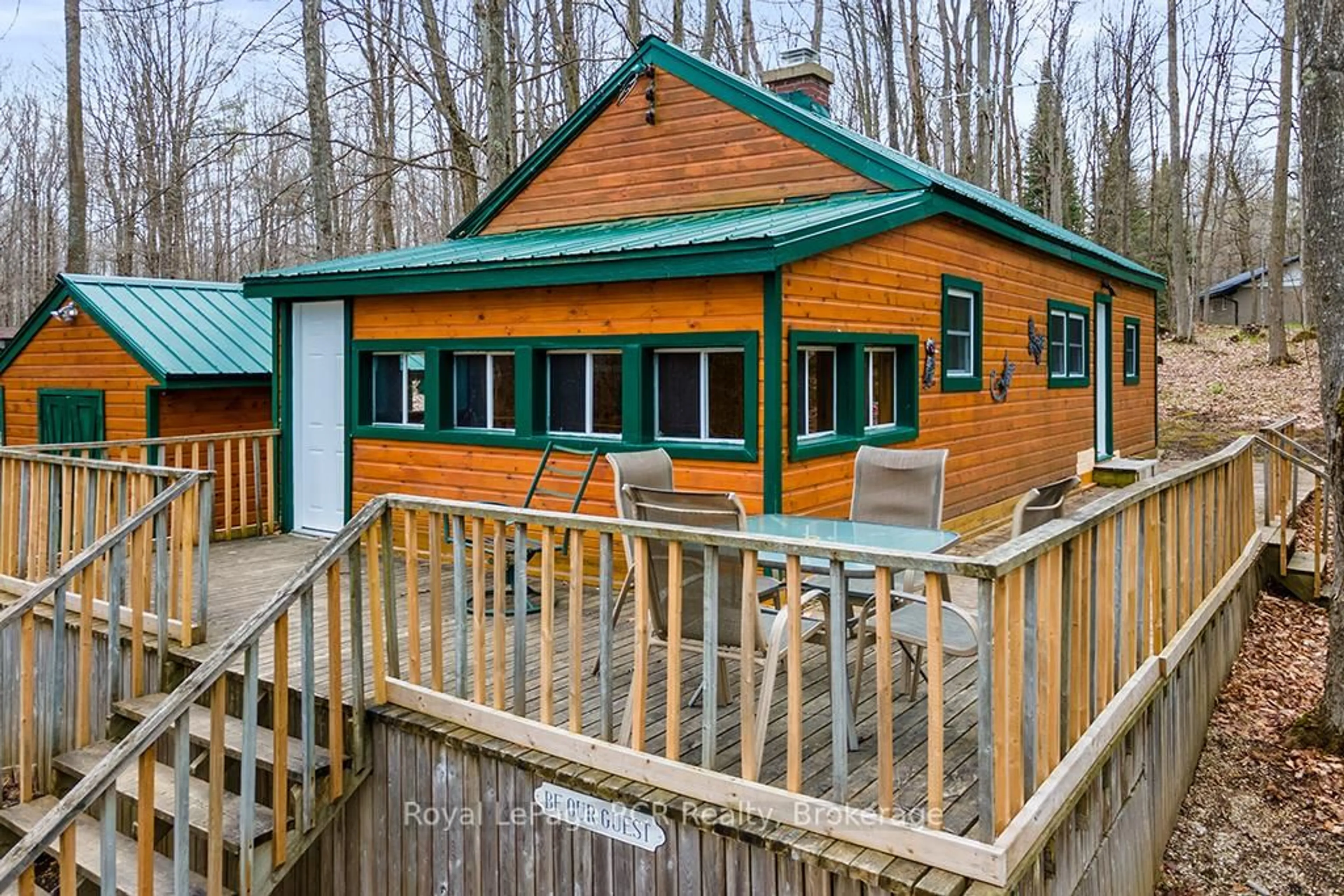 Patio, unknown for 262 CANROBERT St, Grey Highlands Ontario N0C 1E0