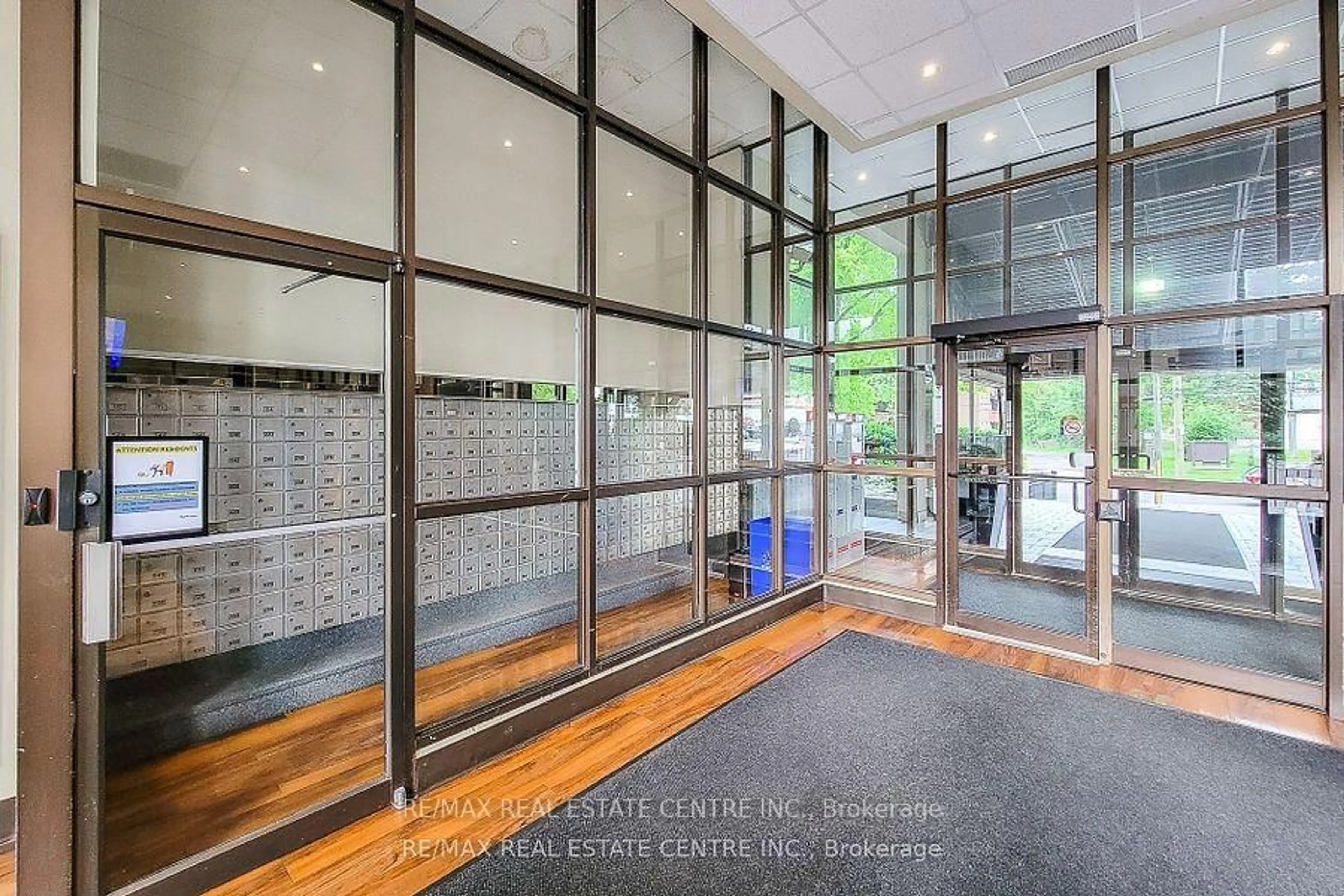 Indoor foyer for 350 Quigley Rd #110, Hamilton Ontario L8K 5N2