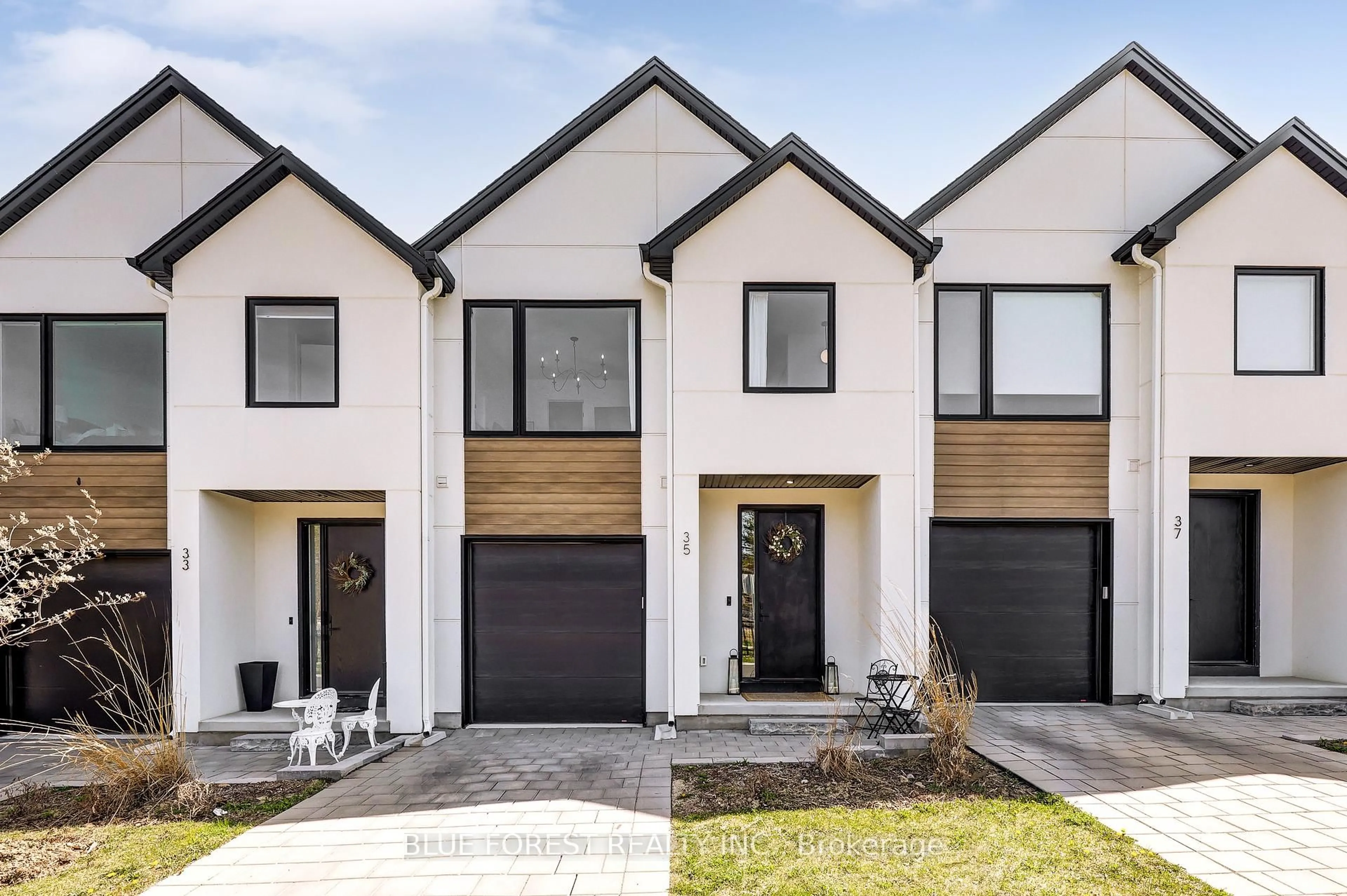 Home with brick exterior material, street for 1965 Upperpoint Gate #35, London South Ontario N6K 0K2