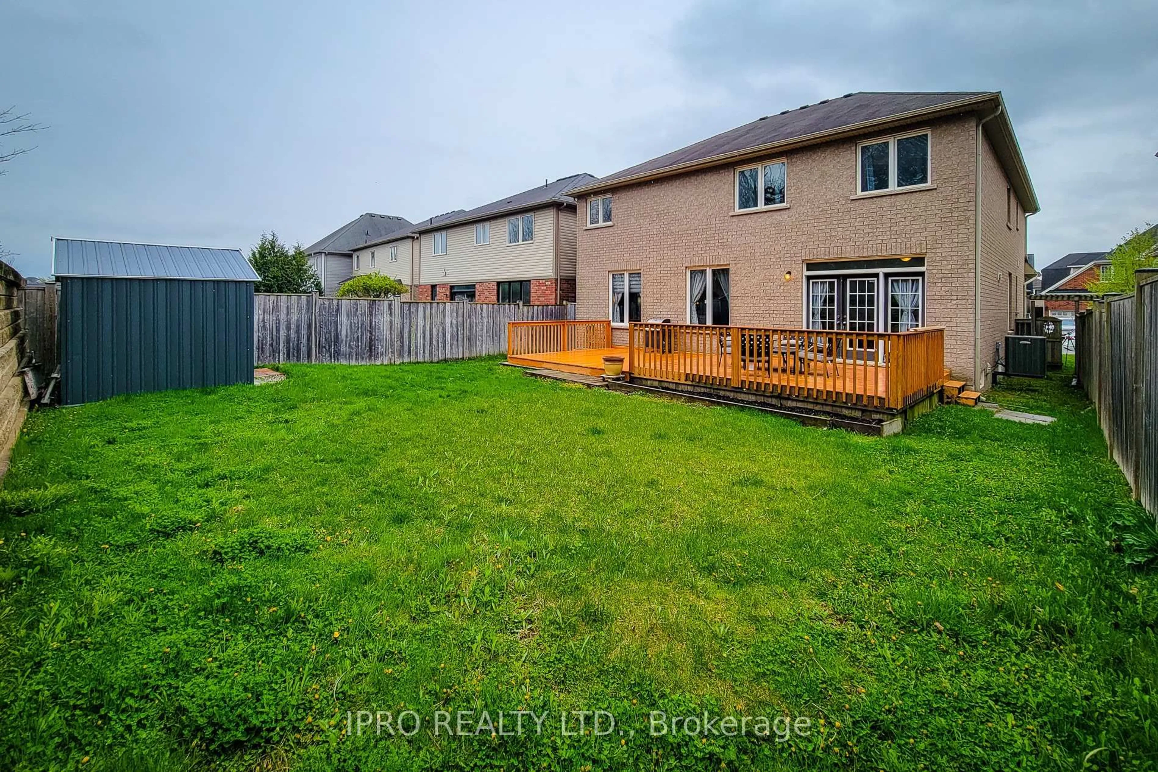 Patio, street for 143 Powell Rd, Brantford Ontario N3T 0E4