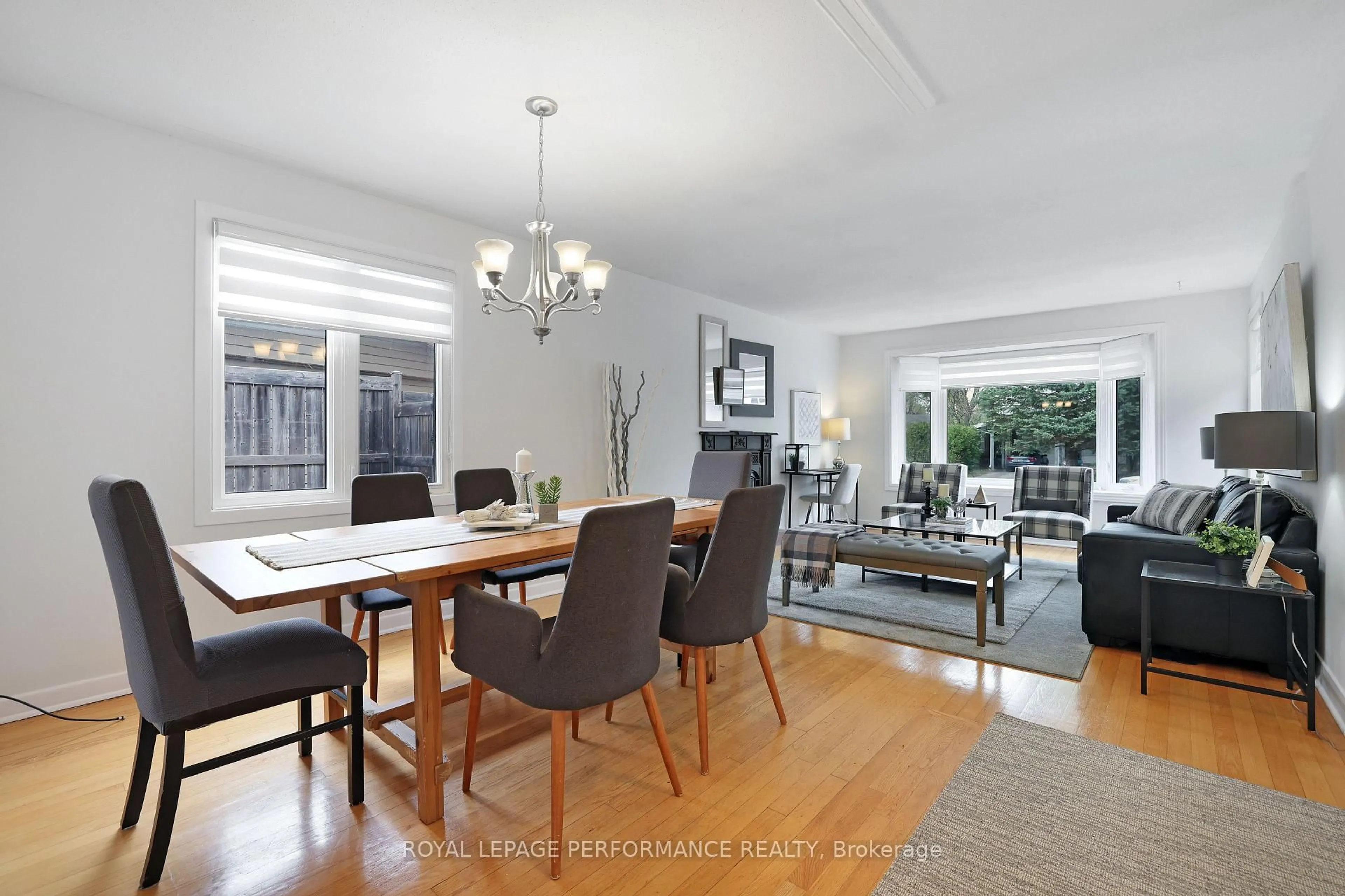 Dining room, wood/laminate floor for 64 Crystal Beach Dr, Ottawa Ontario K2H 5N1