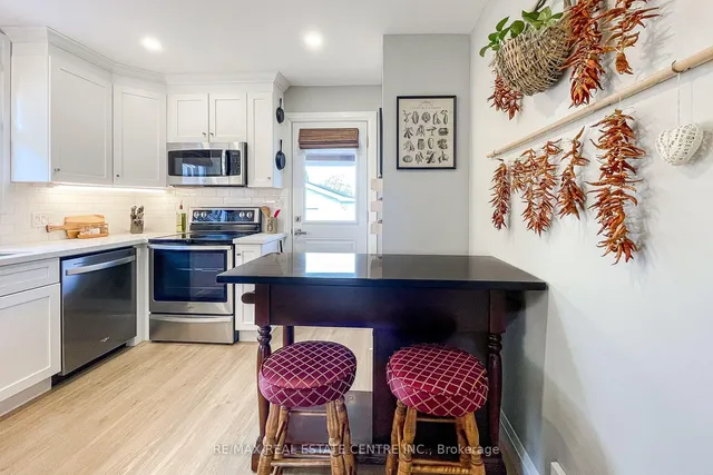 Additional image 32 of 112 Tragina Ave