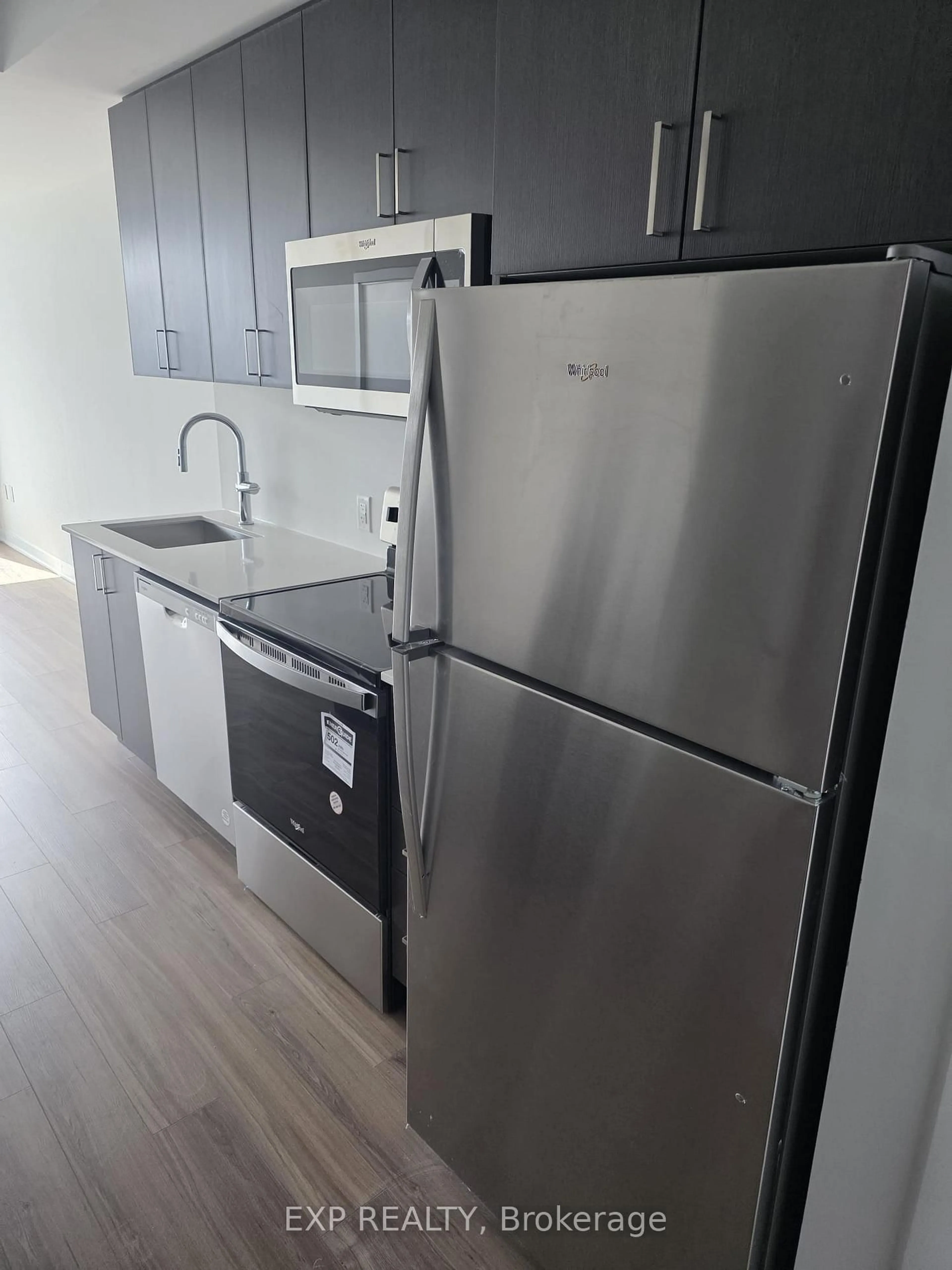 Standard kitchen, wood/laminate floor for 2782 Barton St #902, Hamilton Ontario L8E 2J8