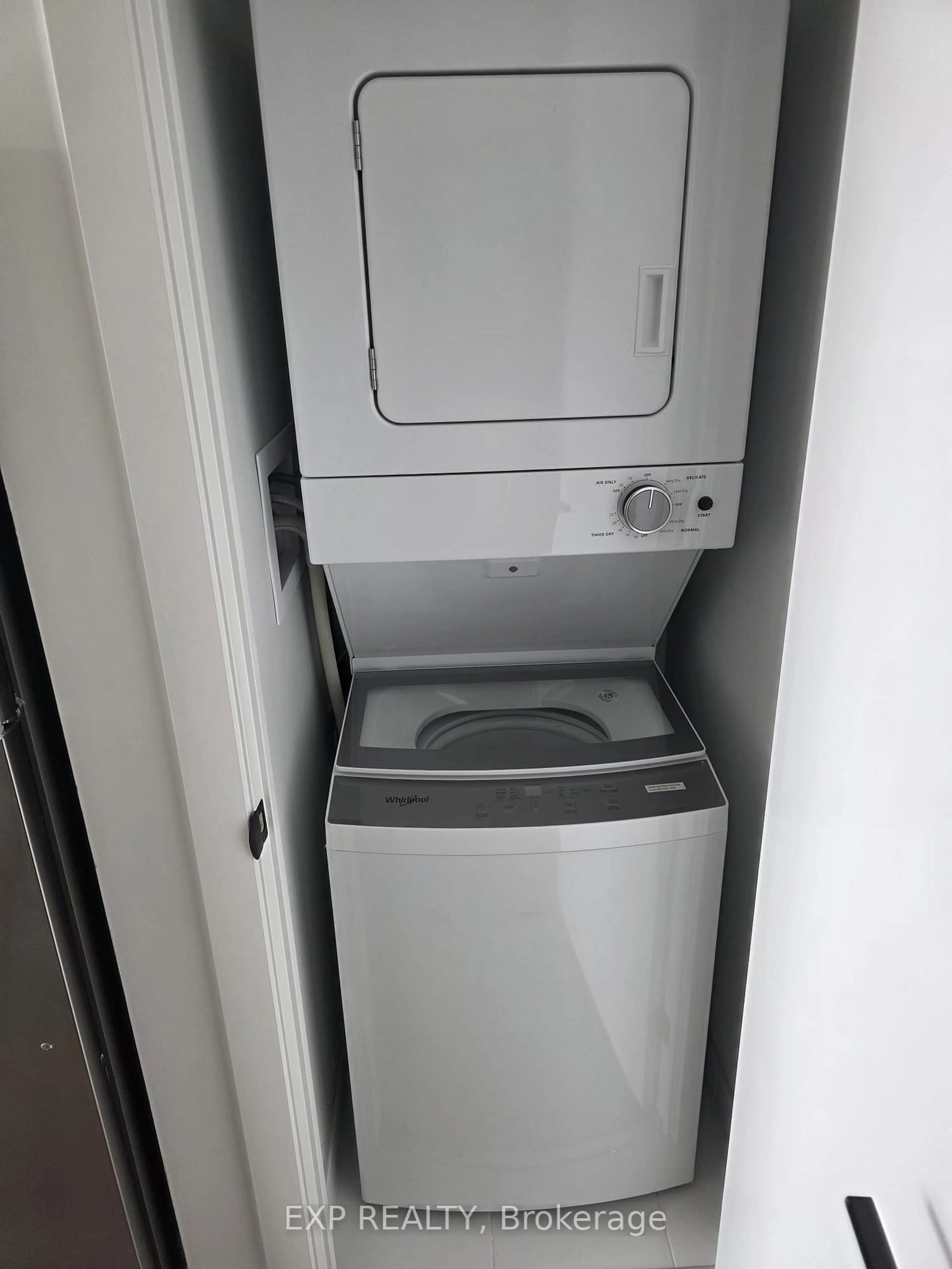 Laundry room for 2782 Barton St #902, Hamilton Ontario L8E 2J8