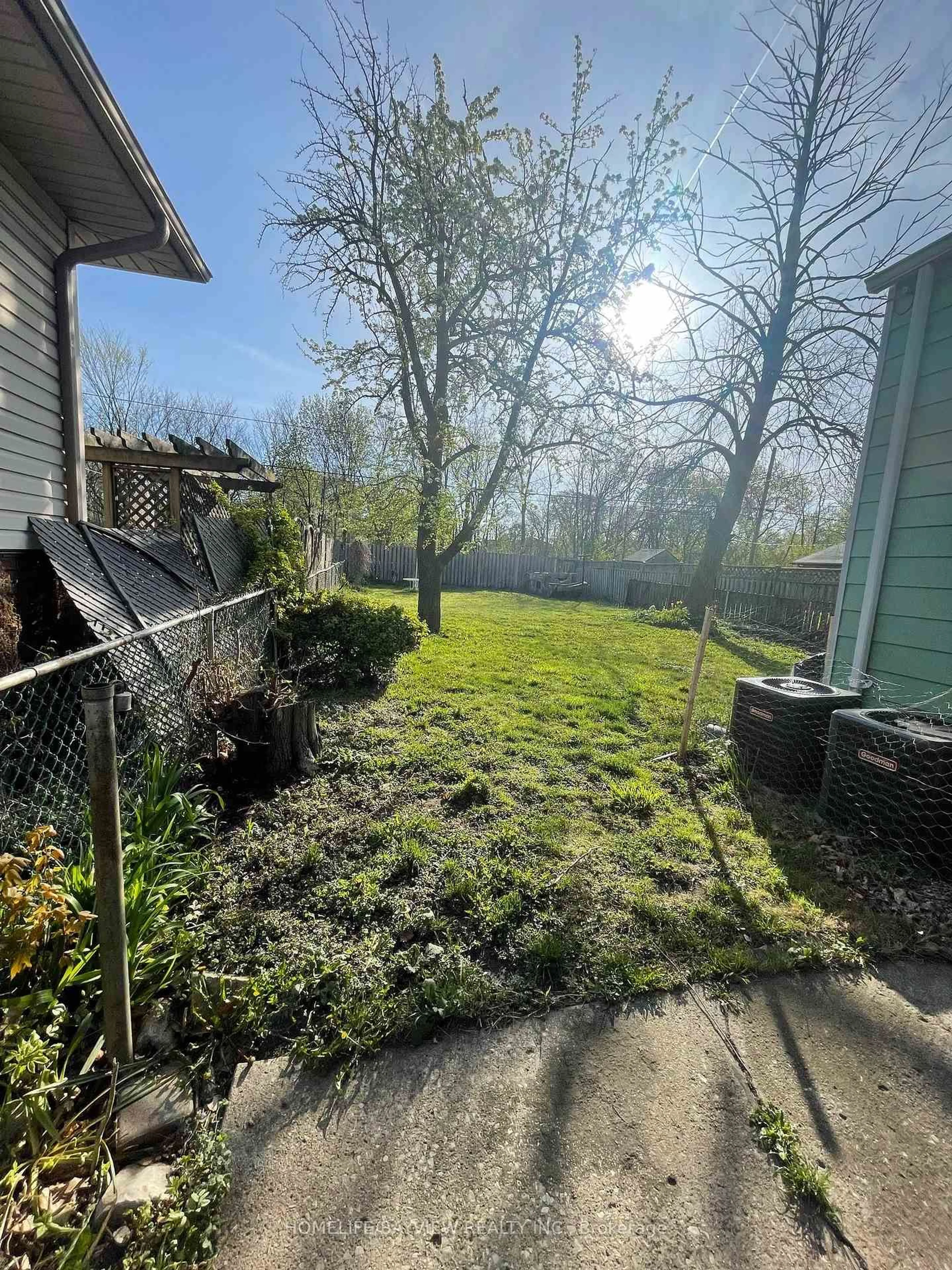 Unknown for 478-480 Cameron Ave, Windsor Ontario N9B 1Y7