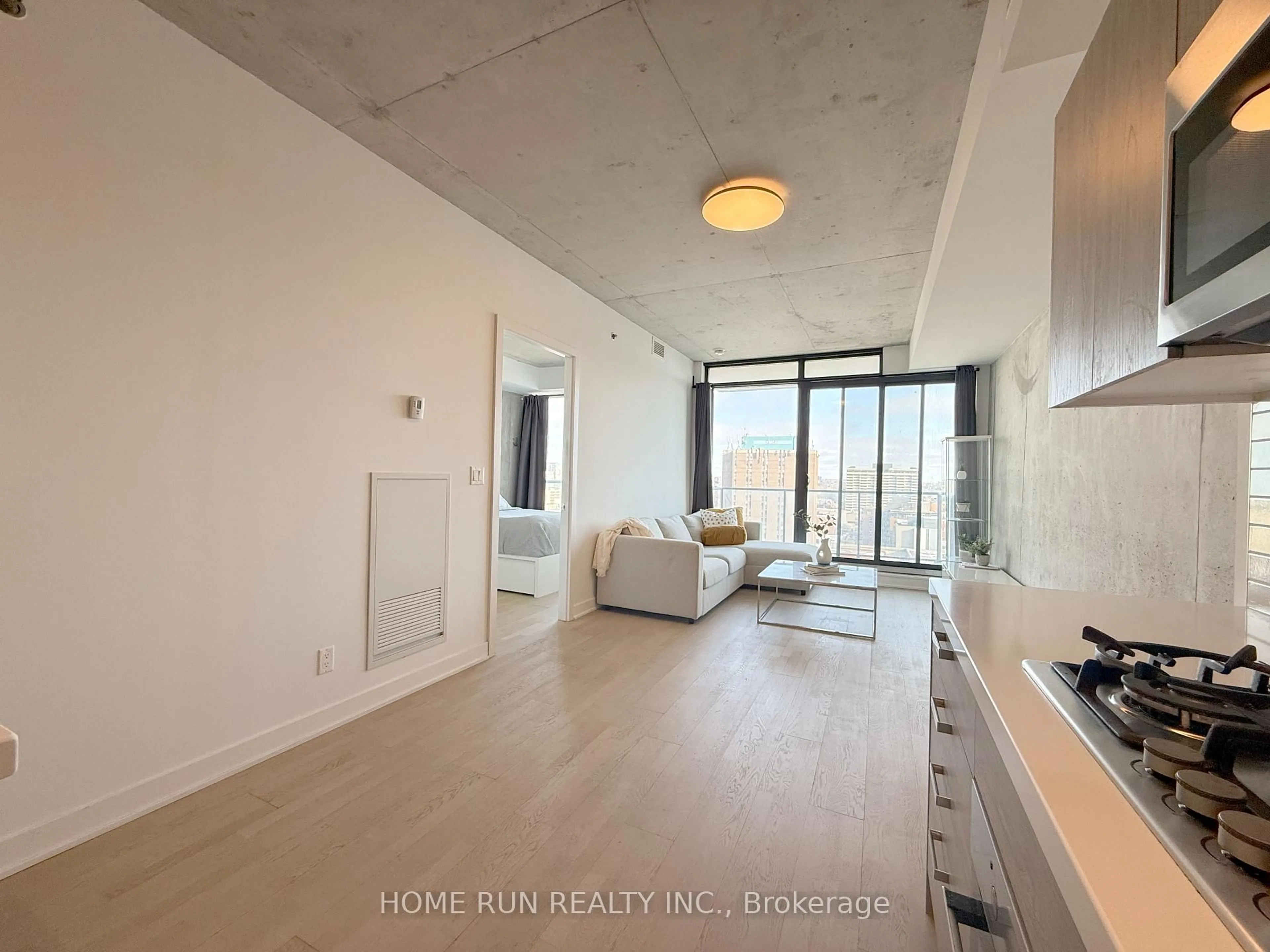 A pic of a room for 203 Catherine St #1208, Ottawa Ontario K2P 1J5