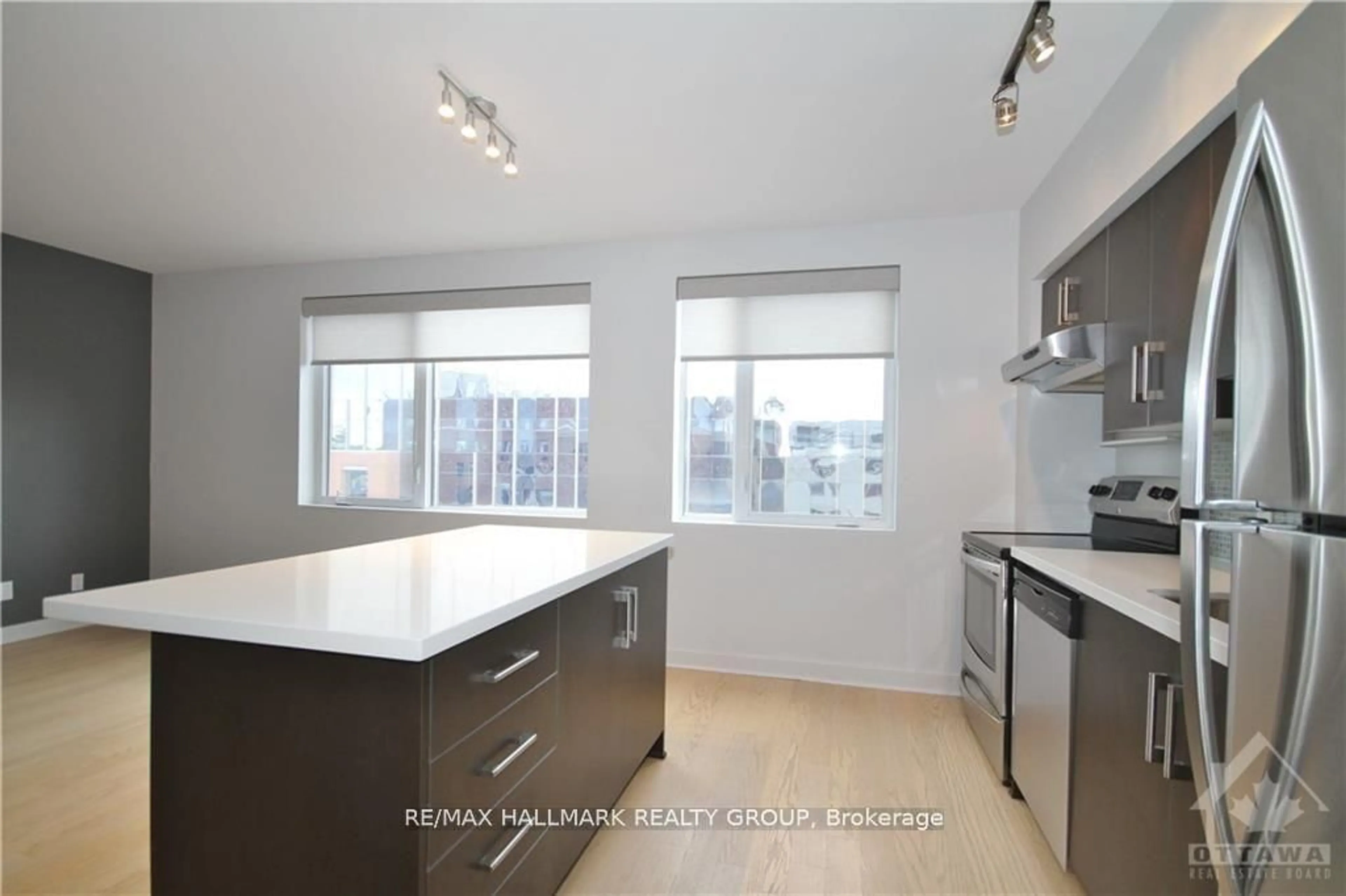 Open concept kitchen, unknown for 1014 Bank St #508, Ottawa Ontario K1S 3W8