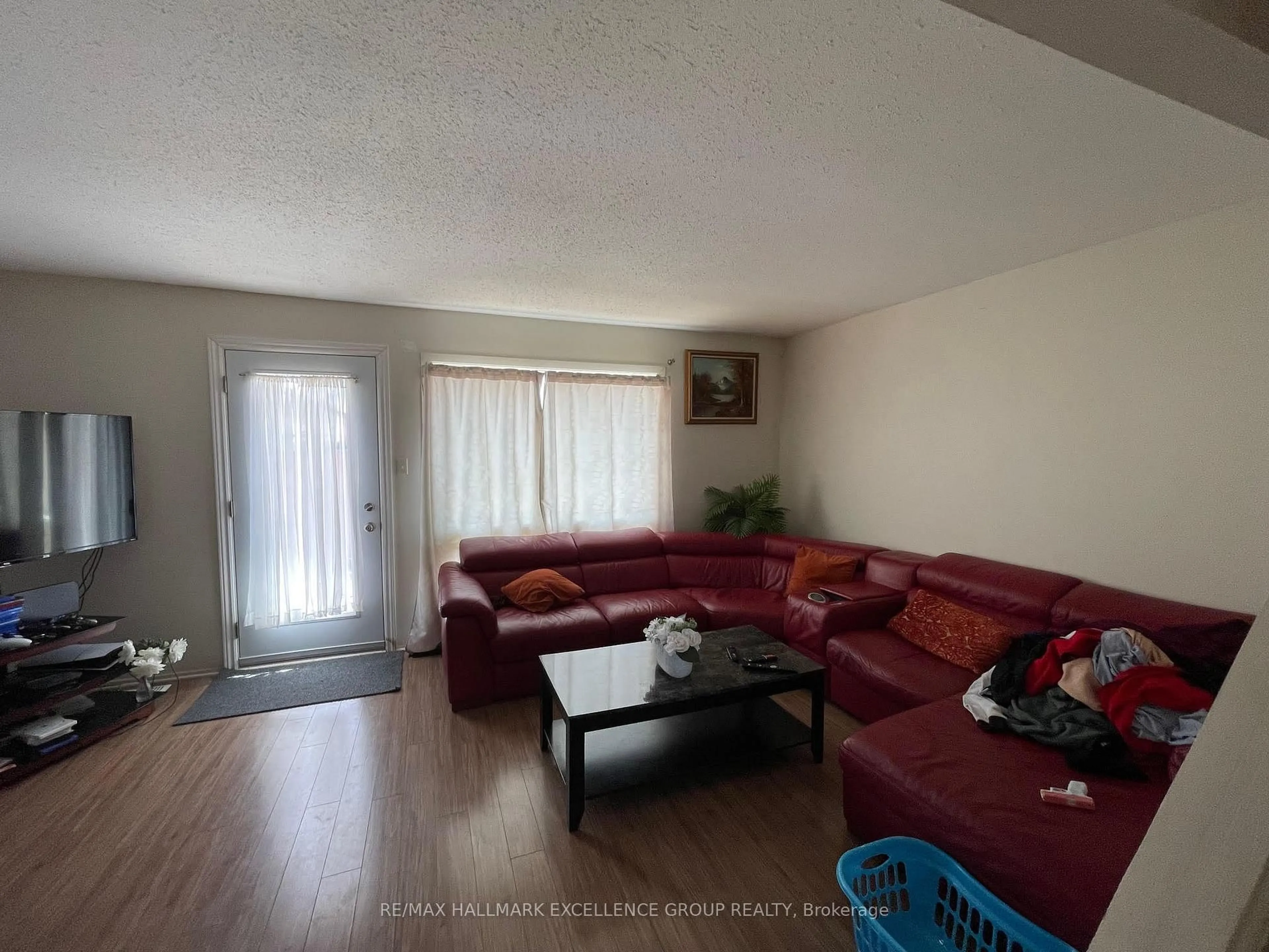 A pic of a room for 1906 BELMORE Lane #8, Ottawa Ontario K1B 4Z8