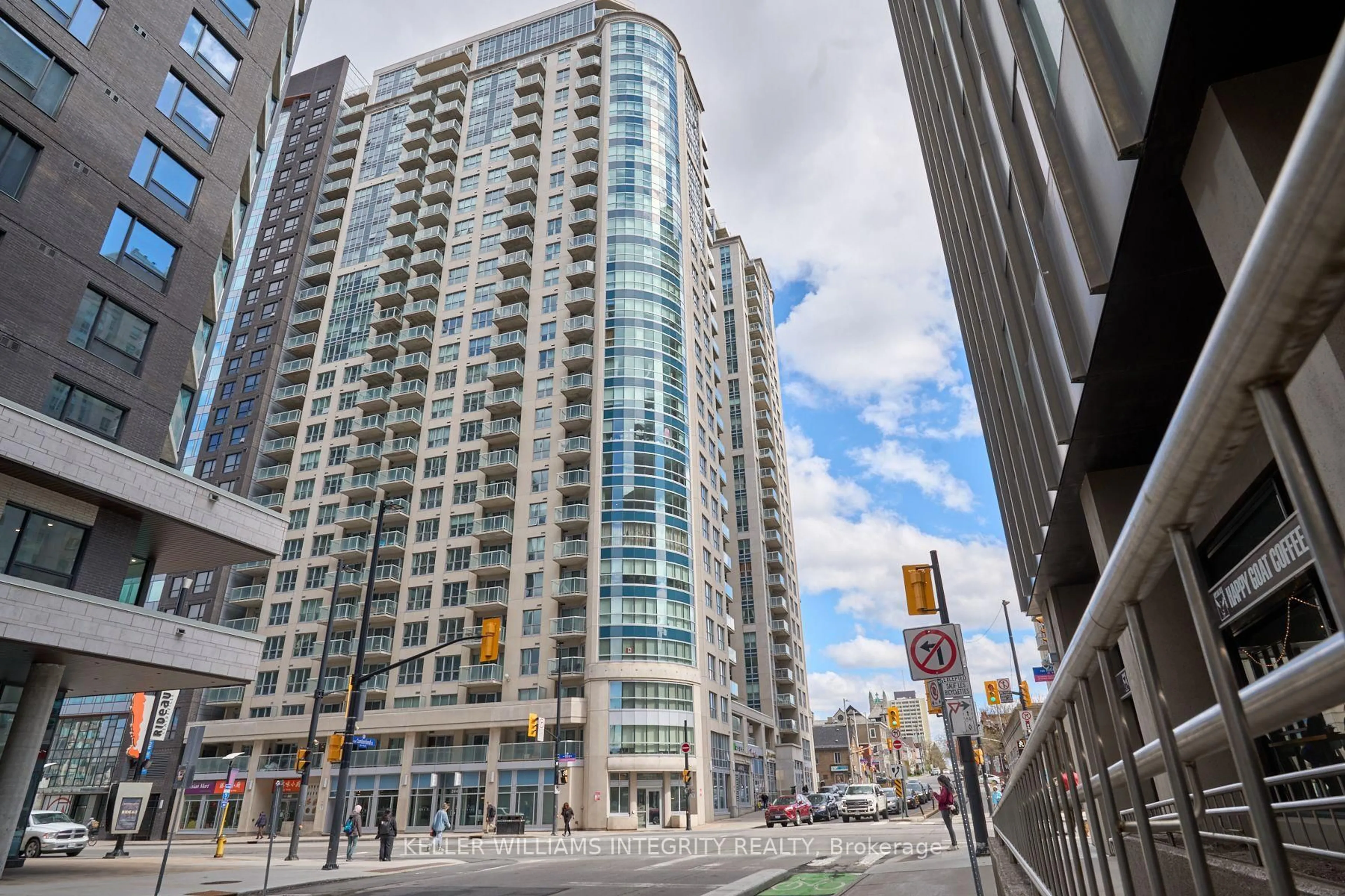 Unknown for 242 Rideau St #2405, Ottawa Ontario K1N 0B7