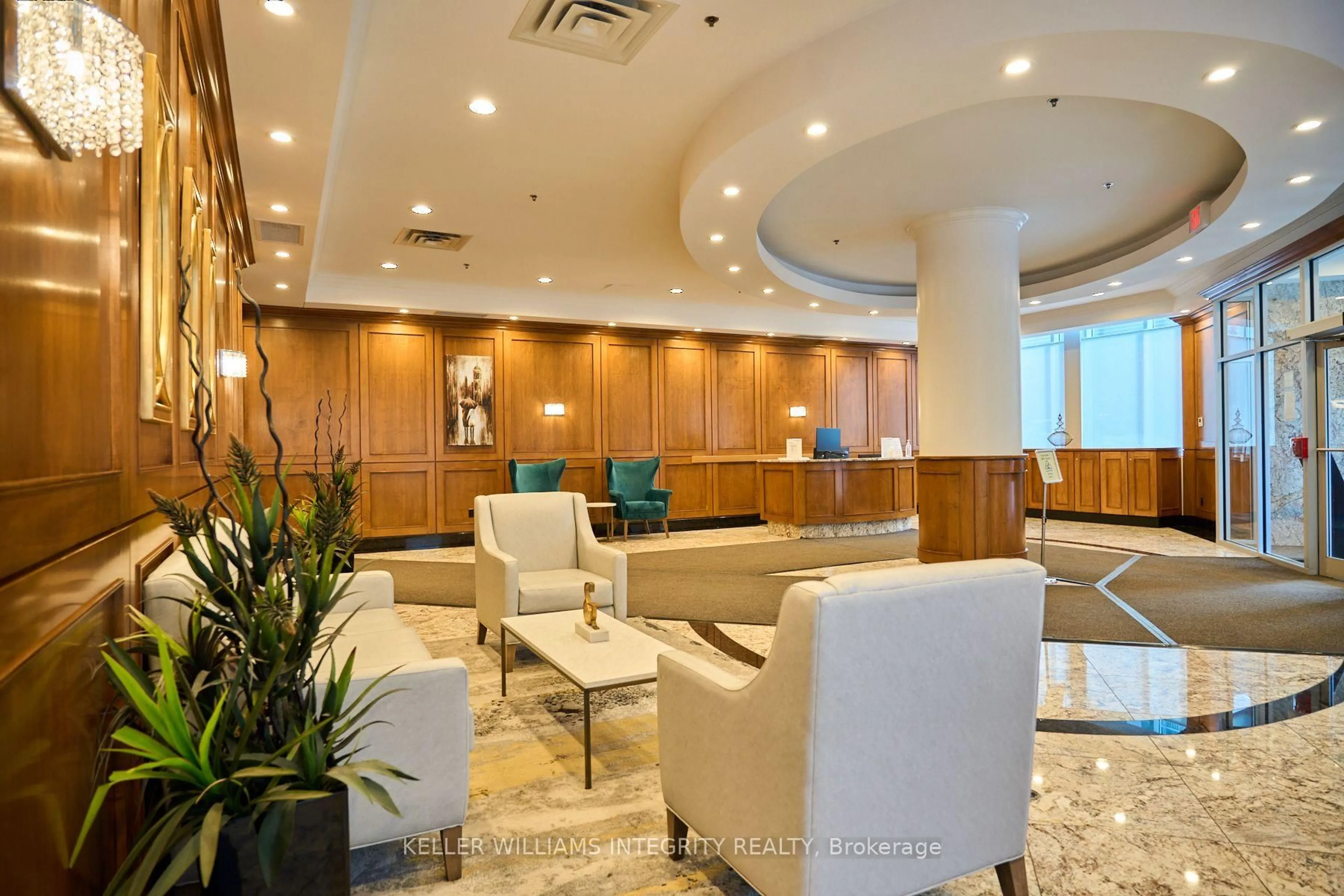 Lobby for 242 Rideau St #2405, Ottawa Ontario K1N 0B7