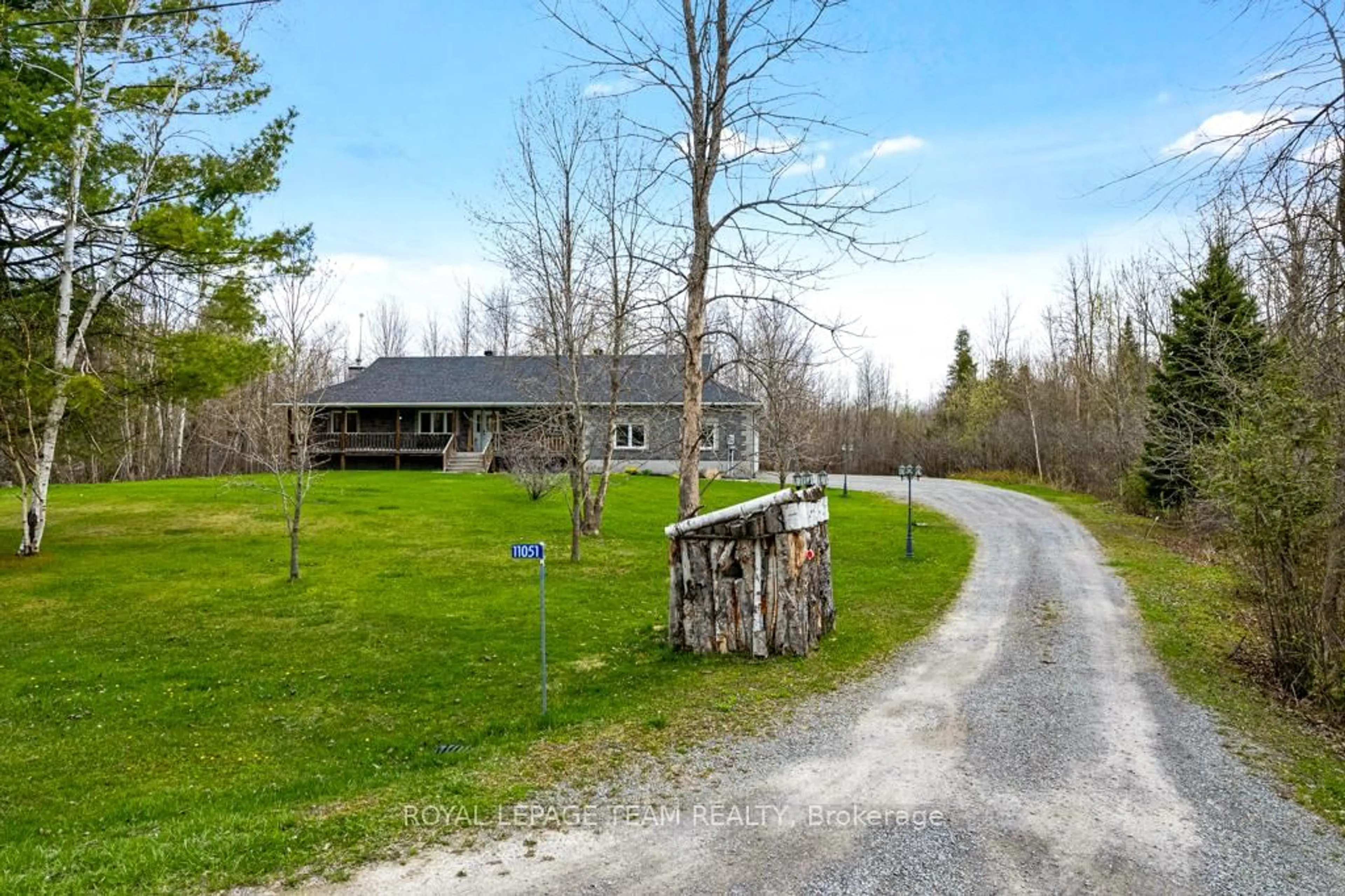 A pic from outside/outdoor area/front of a property/back of a property/a pic from drone, unknown for 11051 Cooper Rd, North Grenville Ontario K0G 1T0