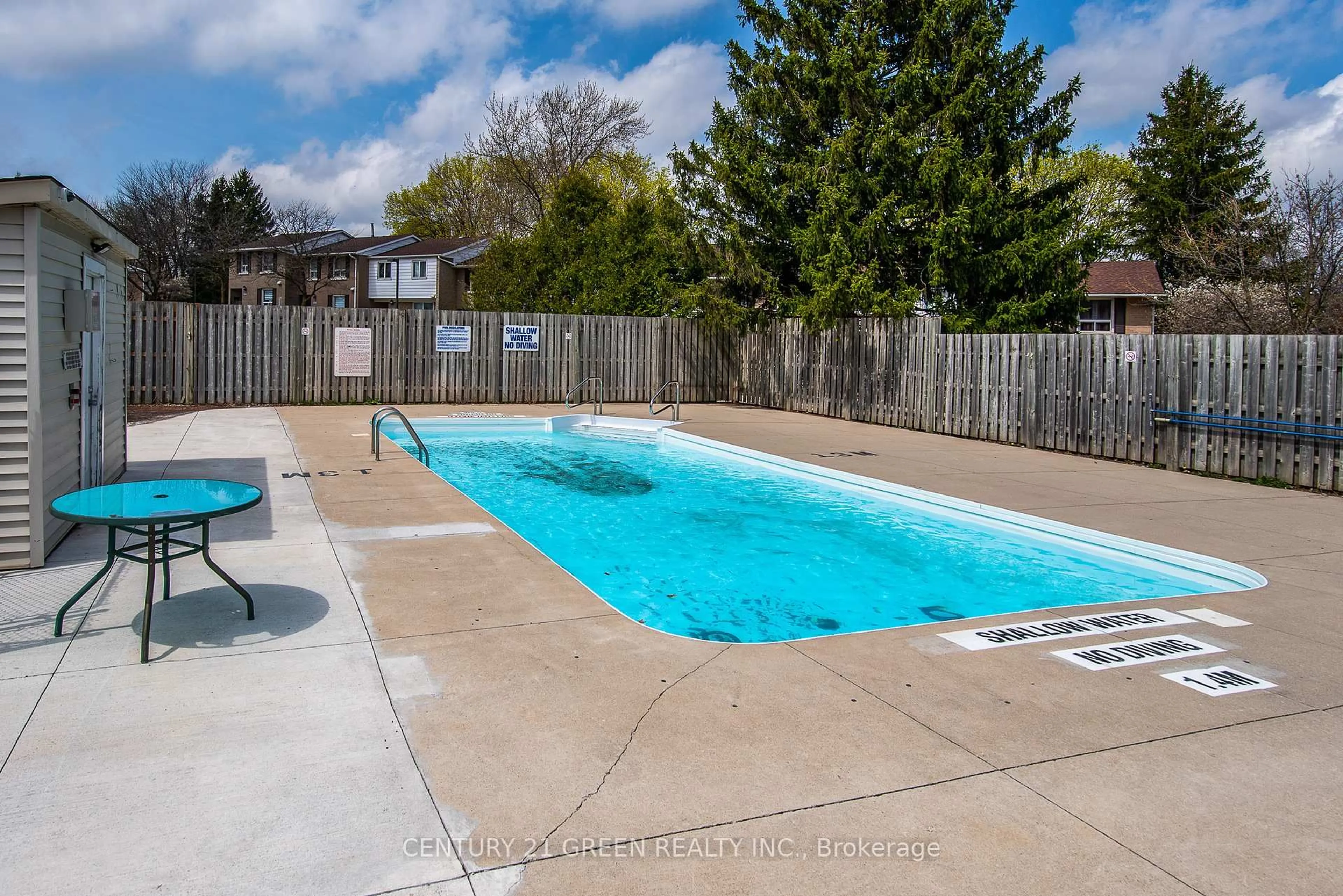 Pool for 1100 Courtland Ave #702, Kitchener Ontario N2C 2H9