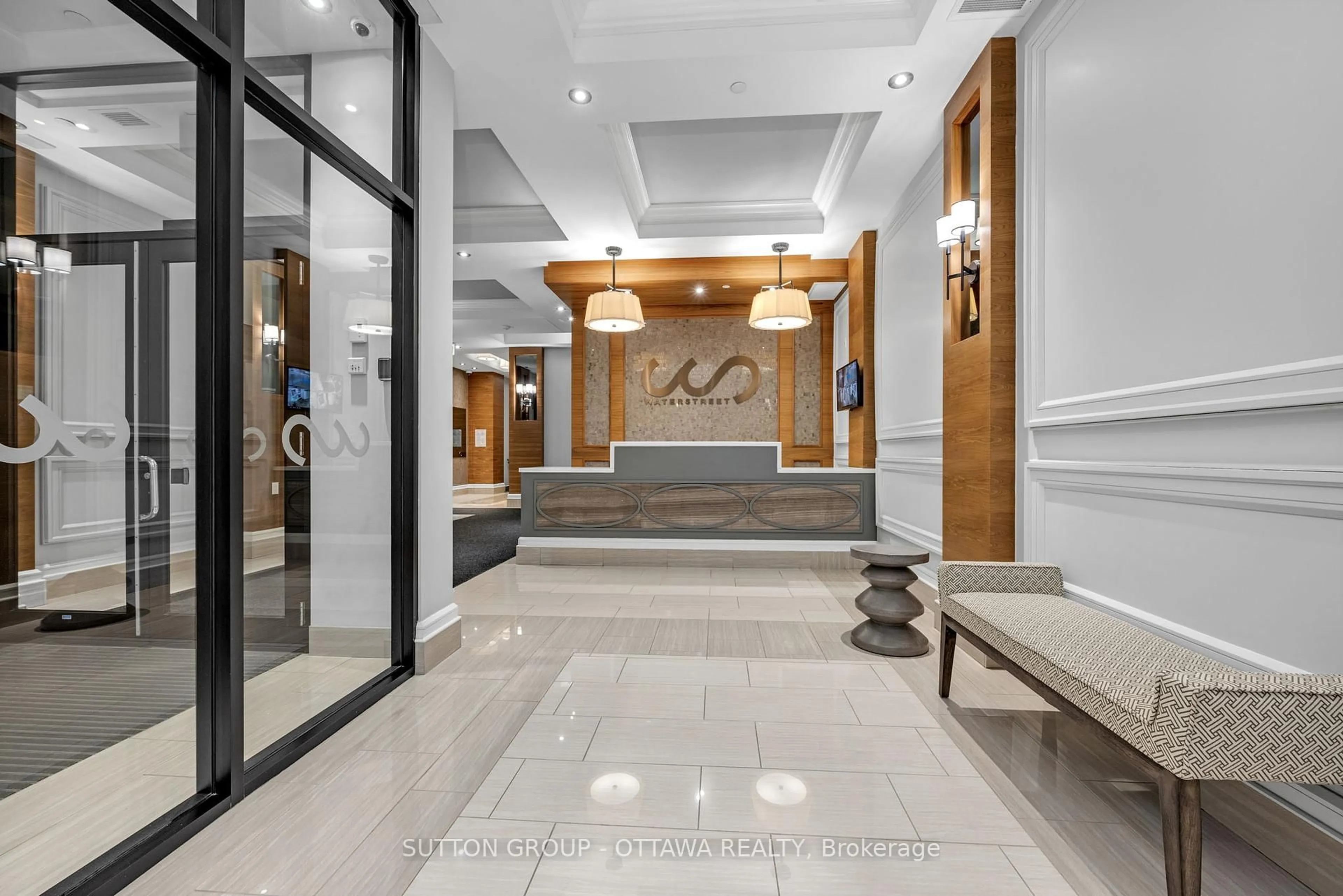 Lobby for 316 Bruyere St #216, Ottawa Ontario K1N 0C3