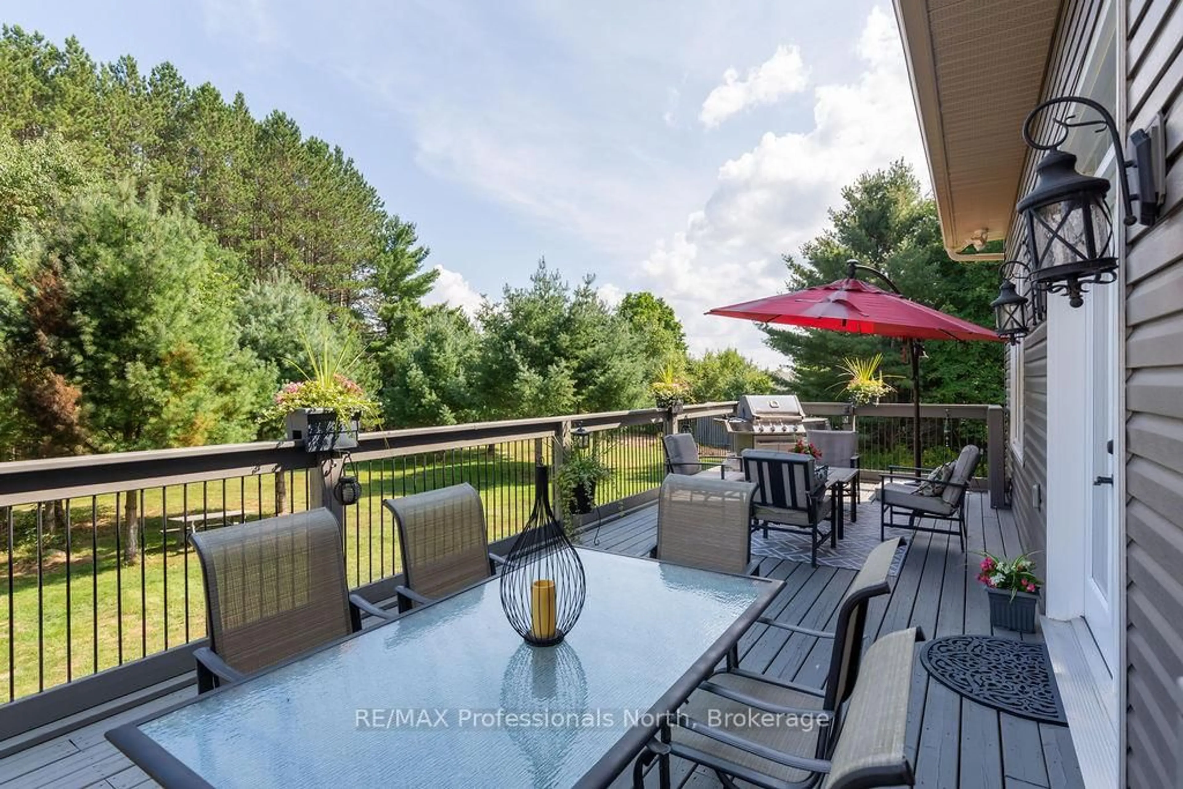 Patio, water/lake/river/ocean view for 427 Skyhills Rd, Huntsville Ontario P1H 2N5