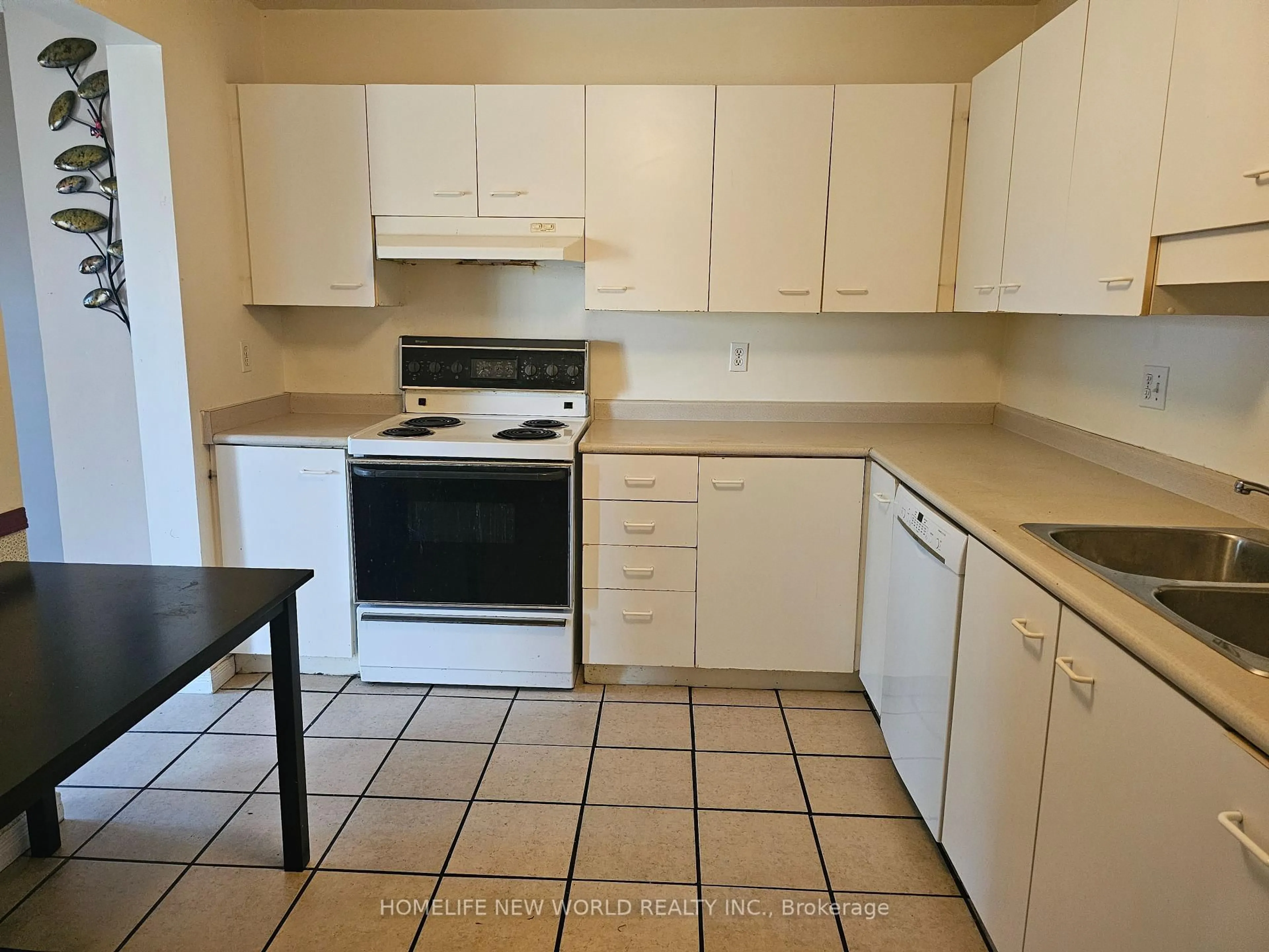 Standard kitchen, unknown for 113 Progress Ave, Belleville Ontario K8P 4Z3
