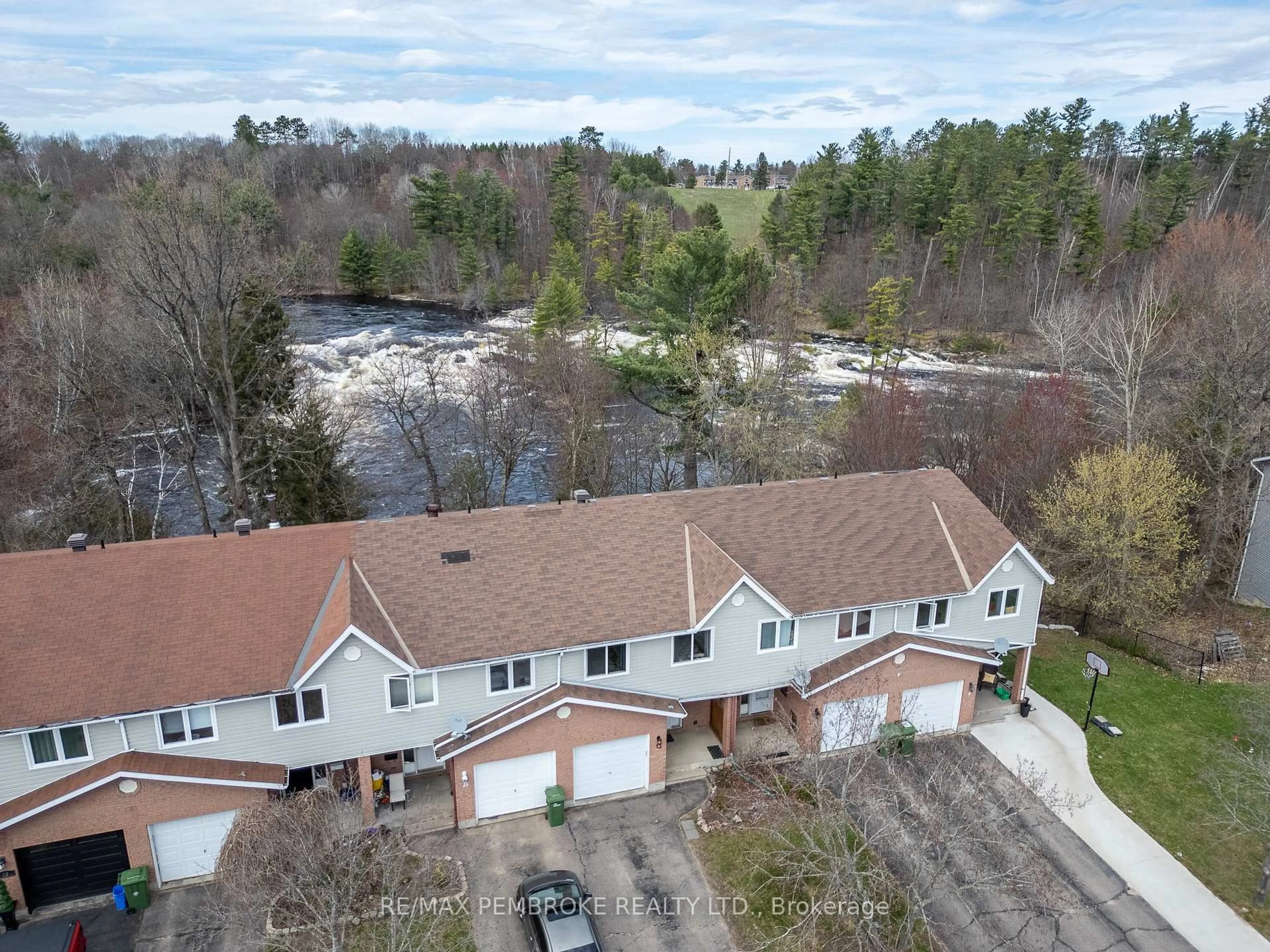 A pic from outside/outdoor area/front of a property/back of a property/a pic from drone, water/lake/river/ocean view for 13 Vermont Meadows N/A, Petawawa Ontario K8H 3N3