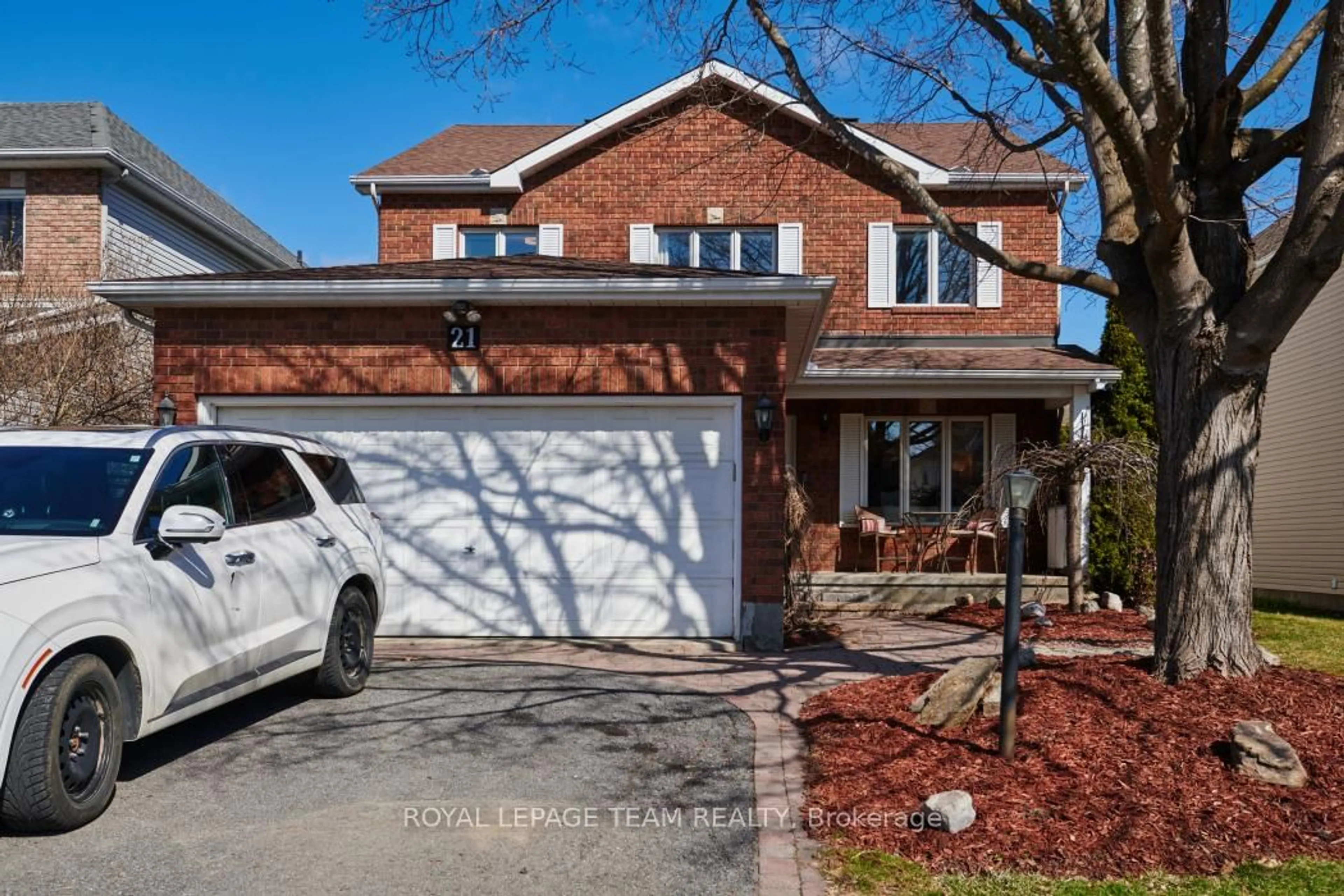 Home with brick exterior material, street for 21 Mayford St, Ottawa Ontario K2G 6A7