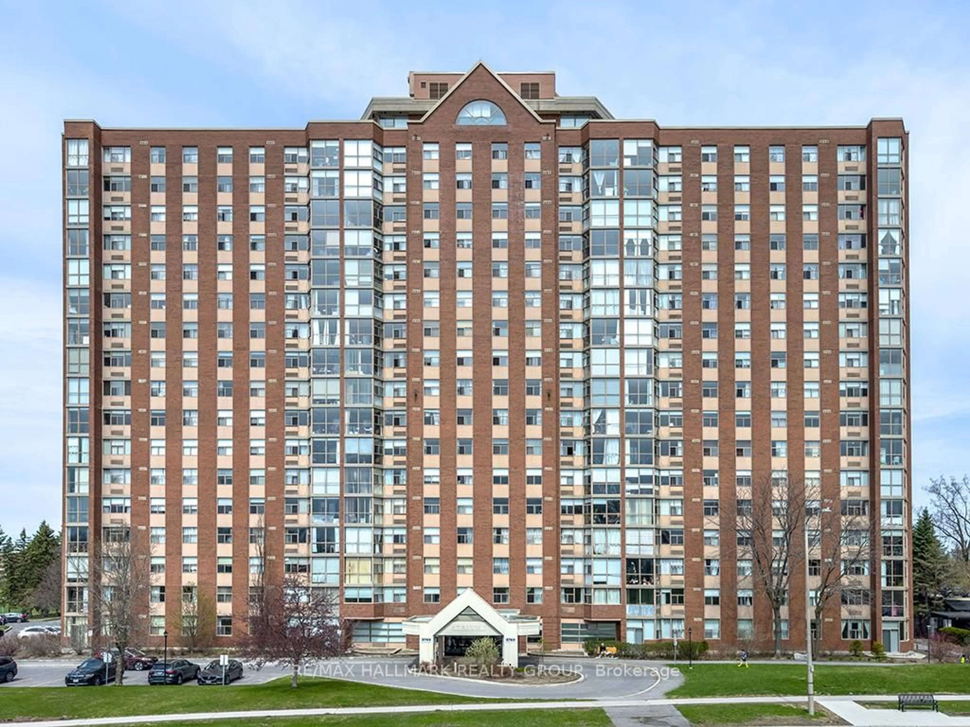 Unknown for 2760 Carousel Cres #707, Ottawa Ontario K1T 2N4
